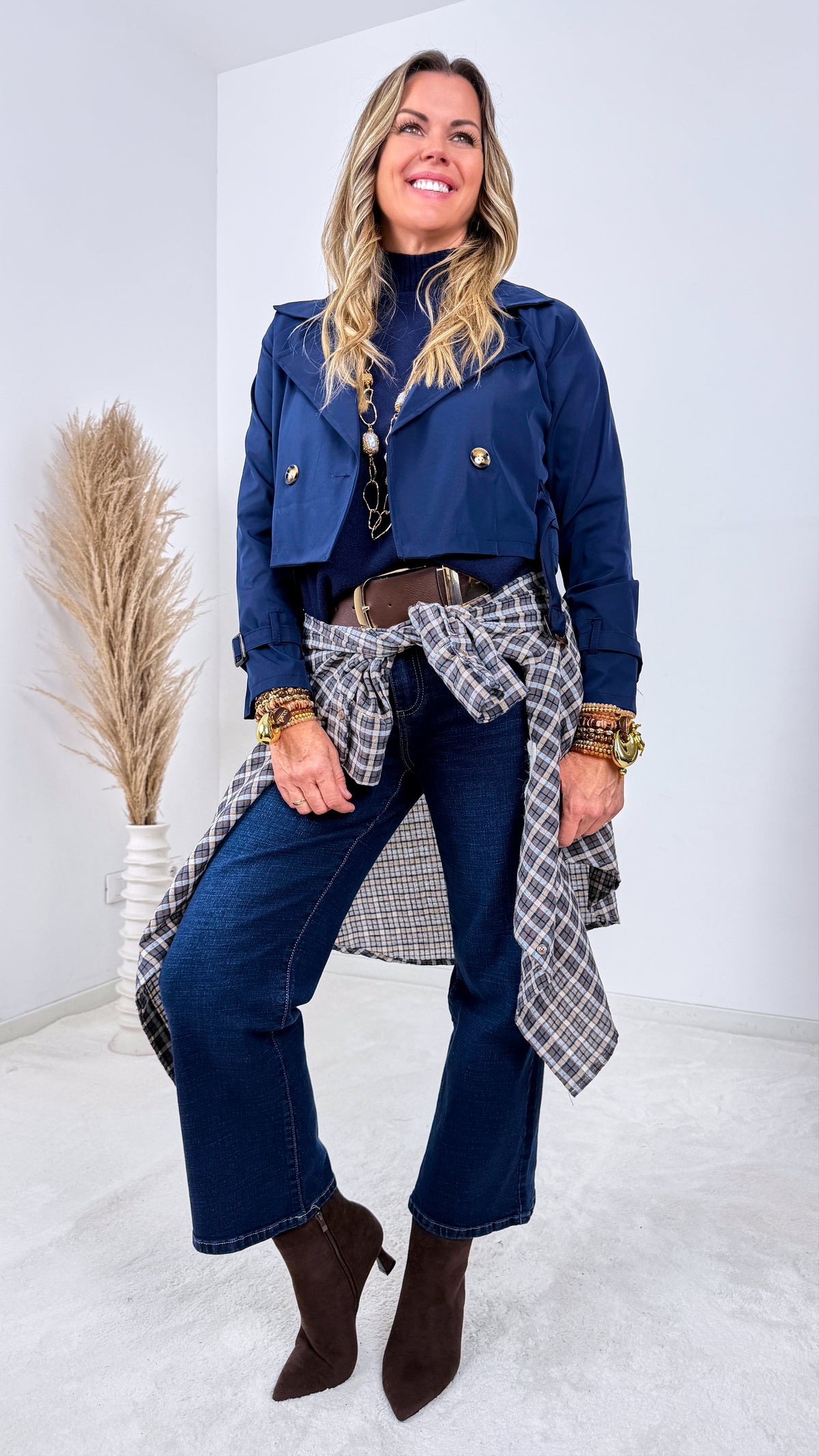 Kurzer Trenchcoat Noor Sky