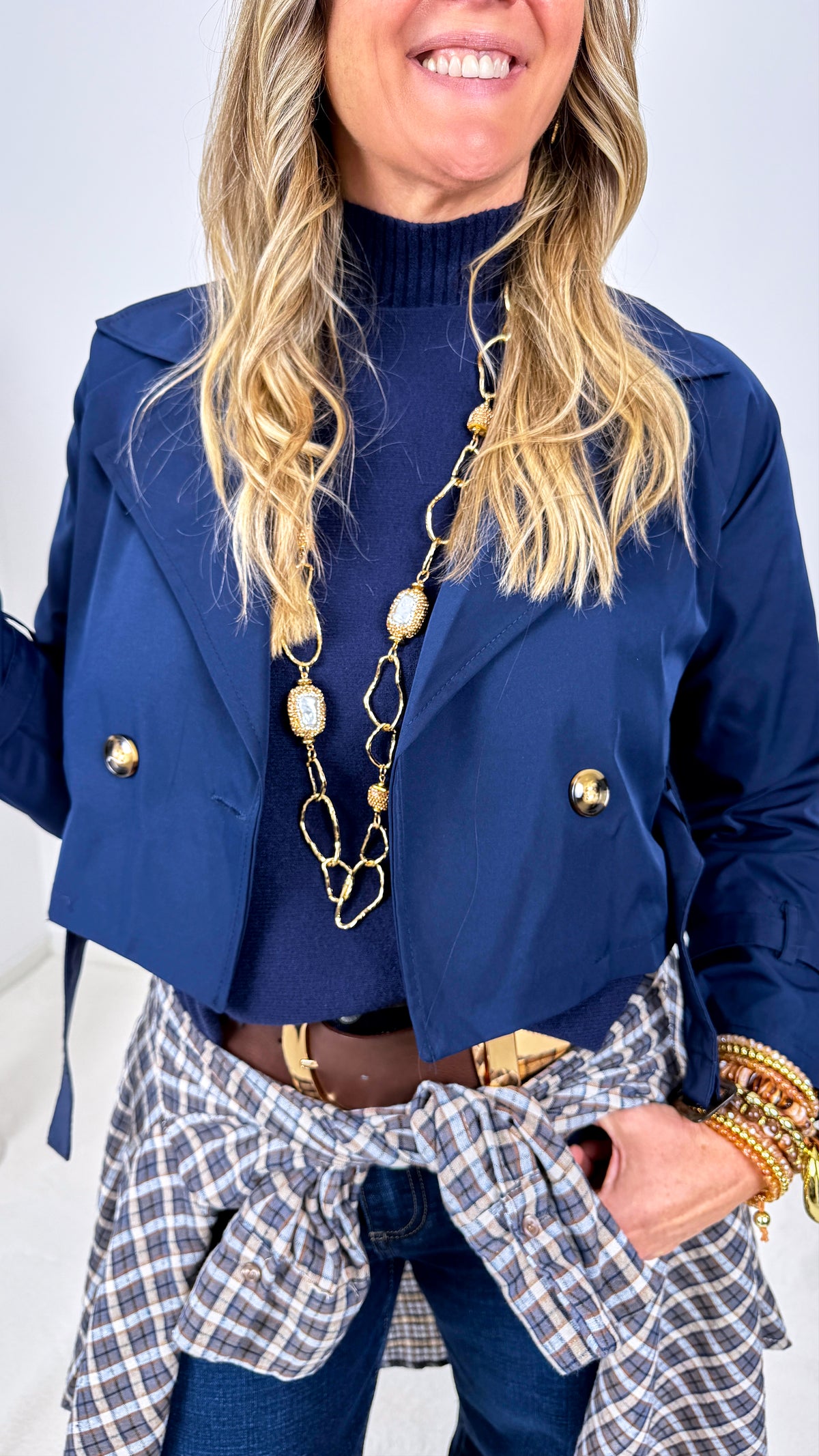 Kurzer Trenchcoat Noor Sky