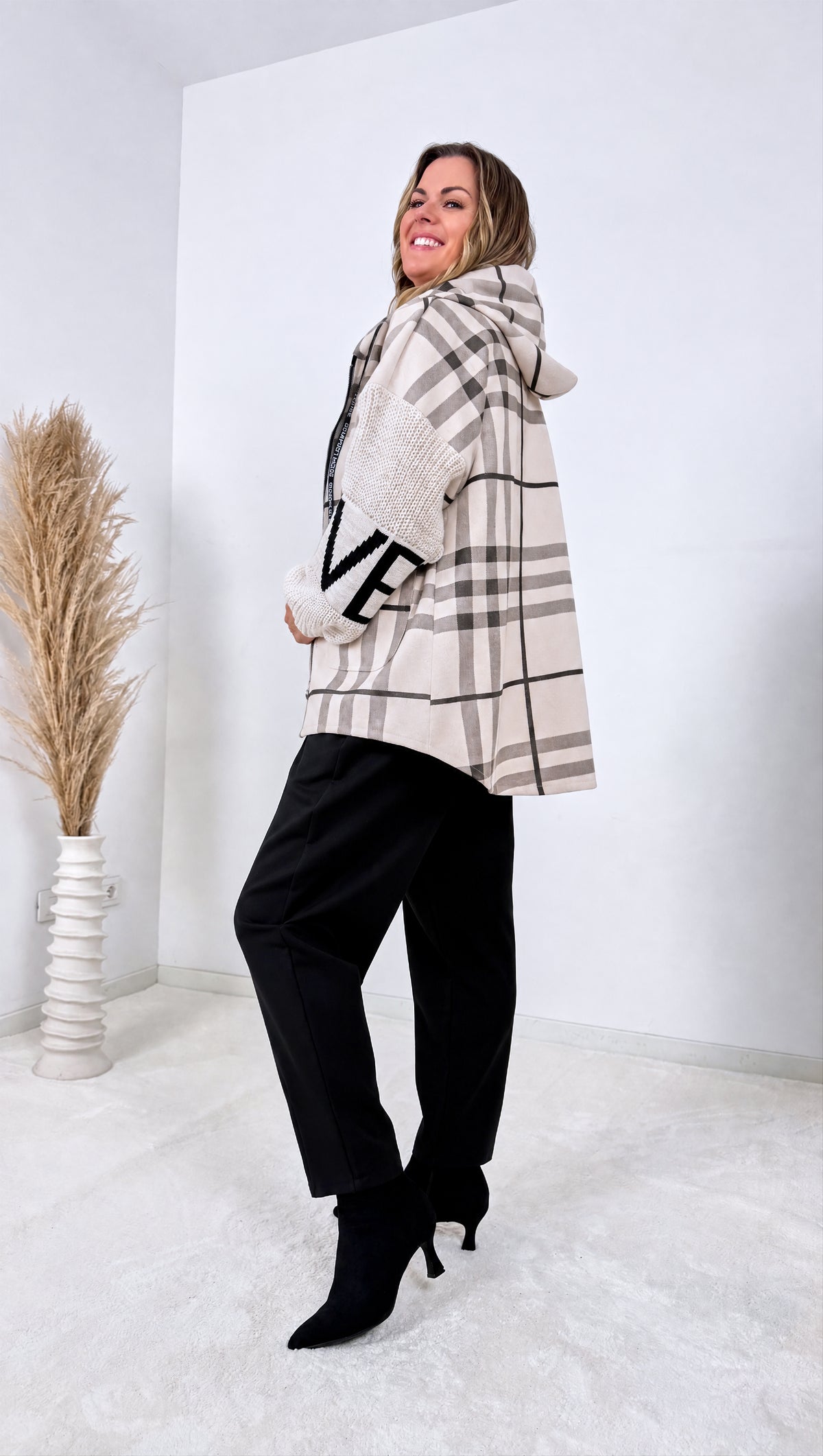 Sweatjacke Rustic Fields *Beige*