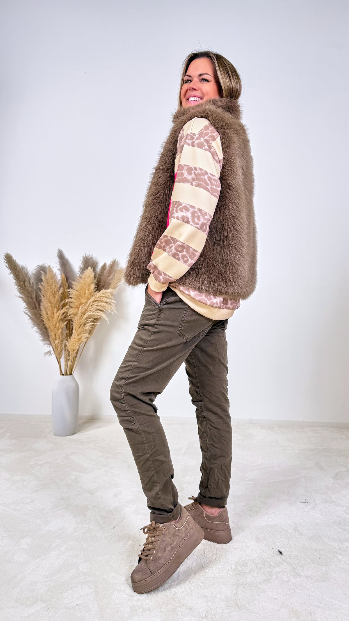Kunst-Fell Weste Nordic Breeze *Taupe* - Power of Princess