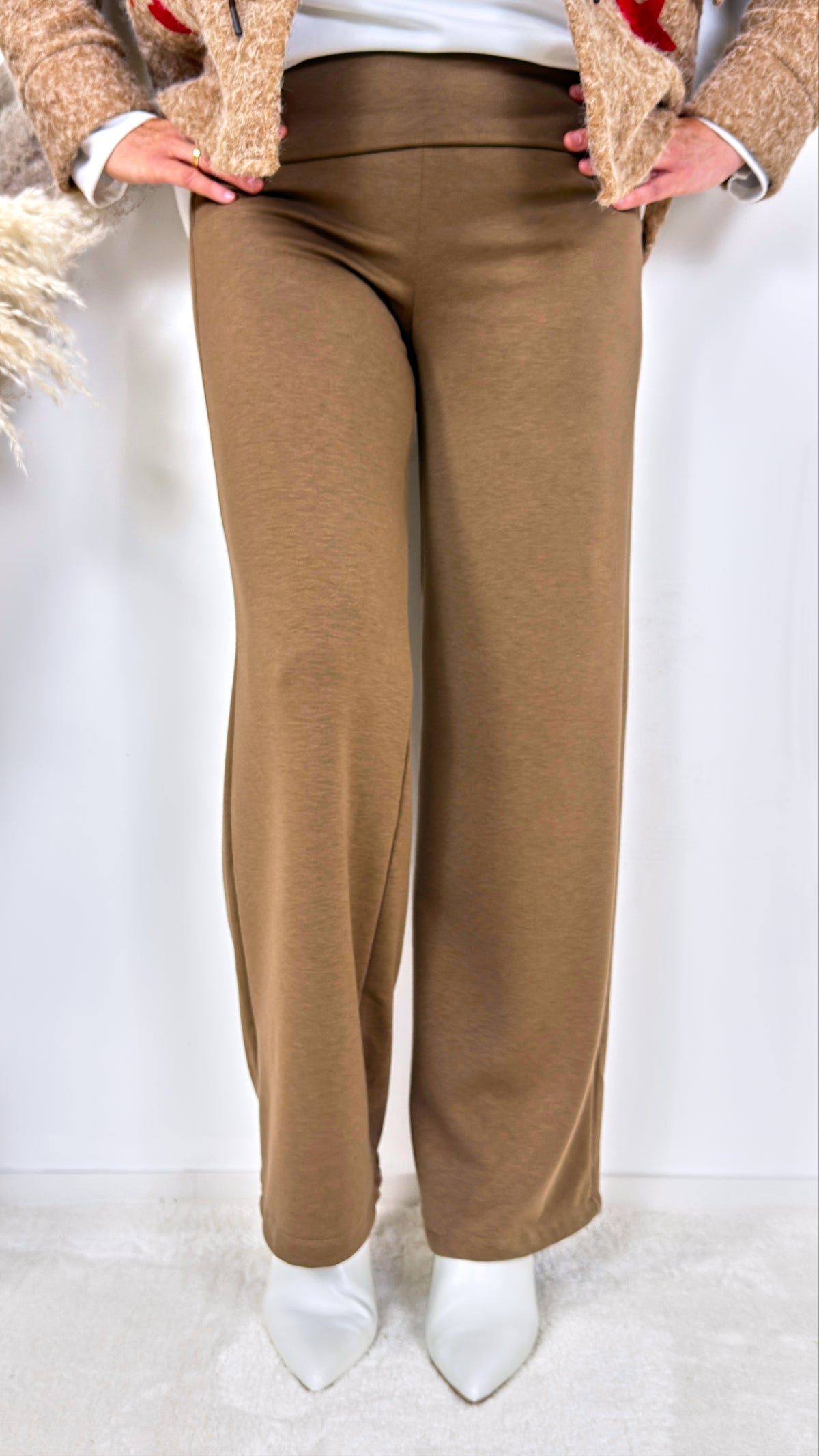 Hose Comfort Wide *Camel*