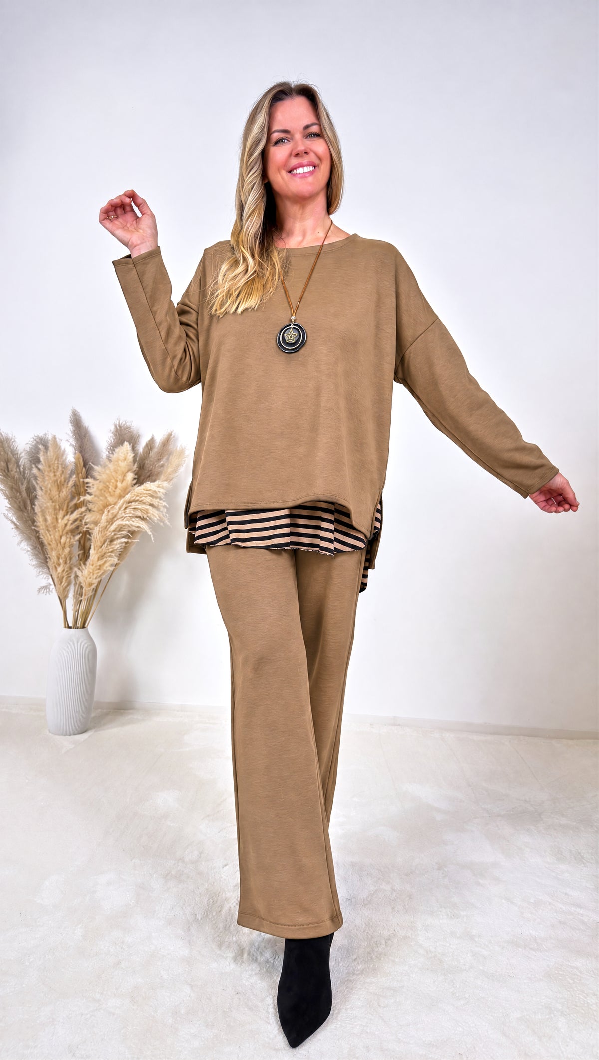 Hose Comfort Wide *Camel*