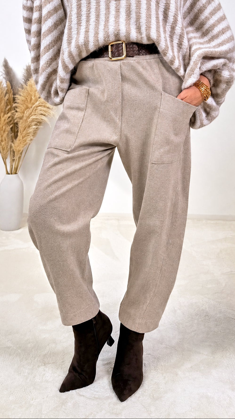 Hose Luminara *Beige* (Lieferbar ab 19.10.26)
