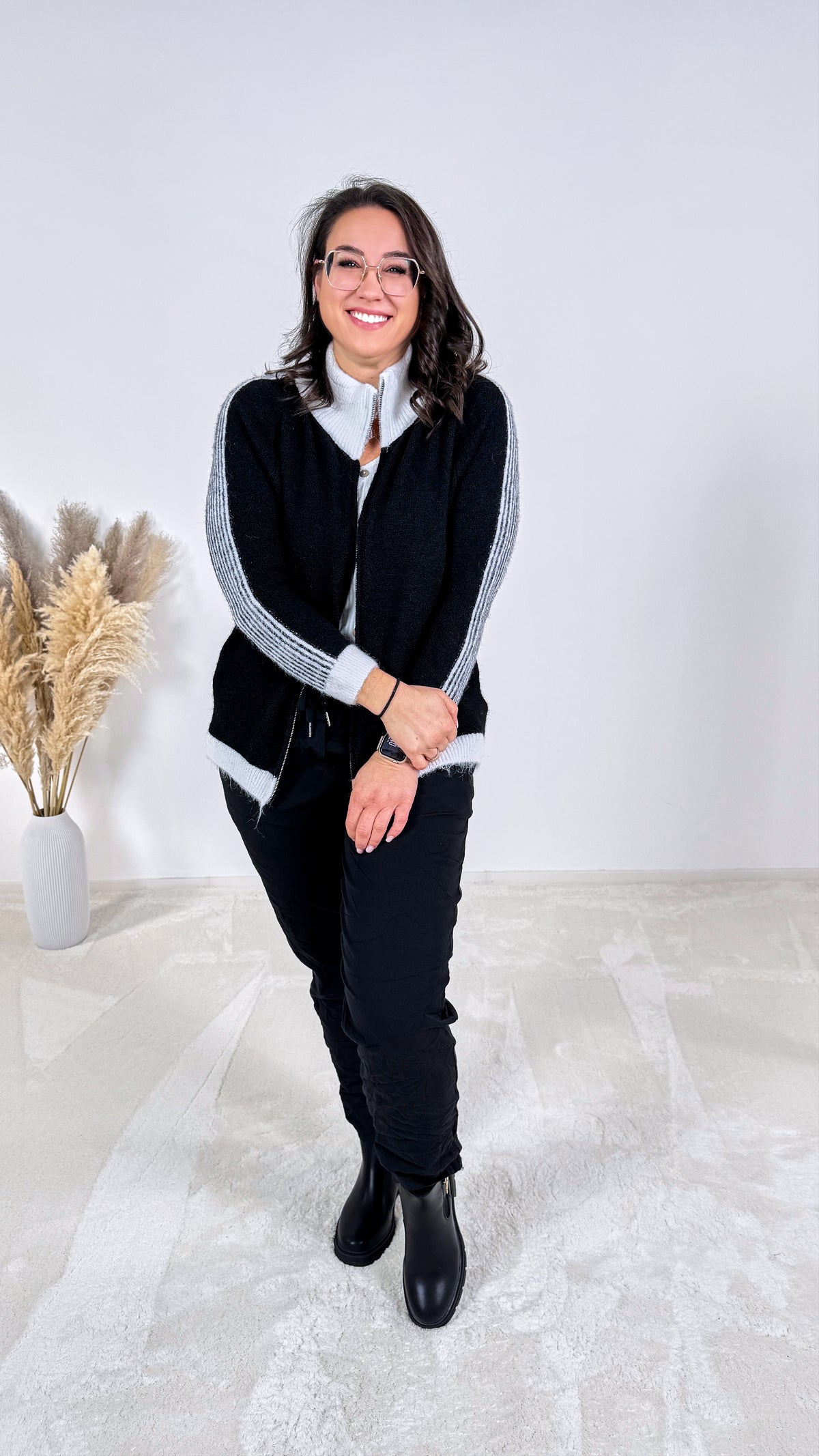 Strickjacke Finley *Schwarz* - Power of Princess