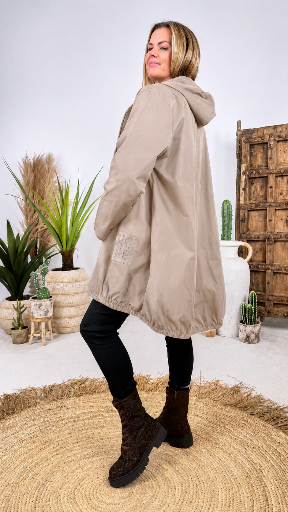 Dünne Jacke Lyra *Taupe* (lieferbar ab 28.8.26)