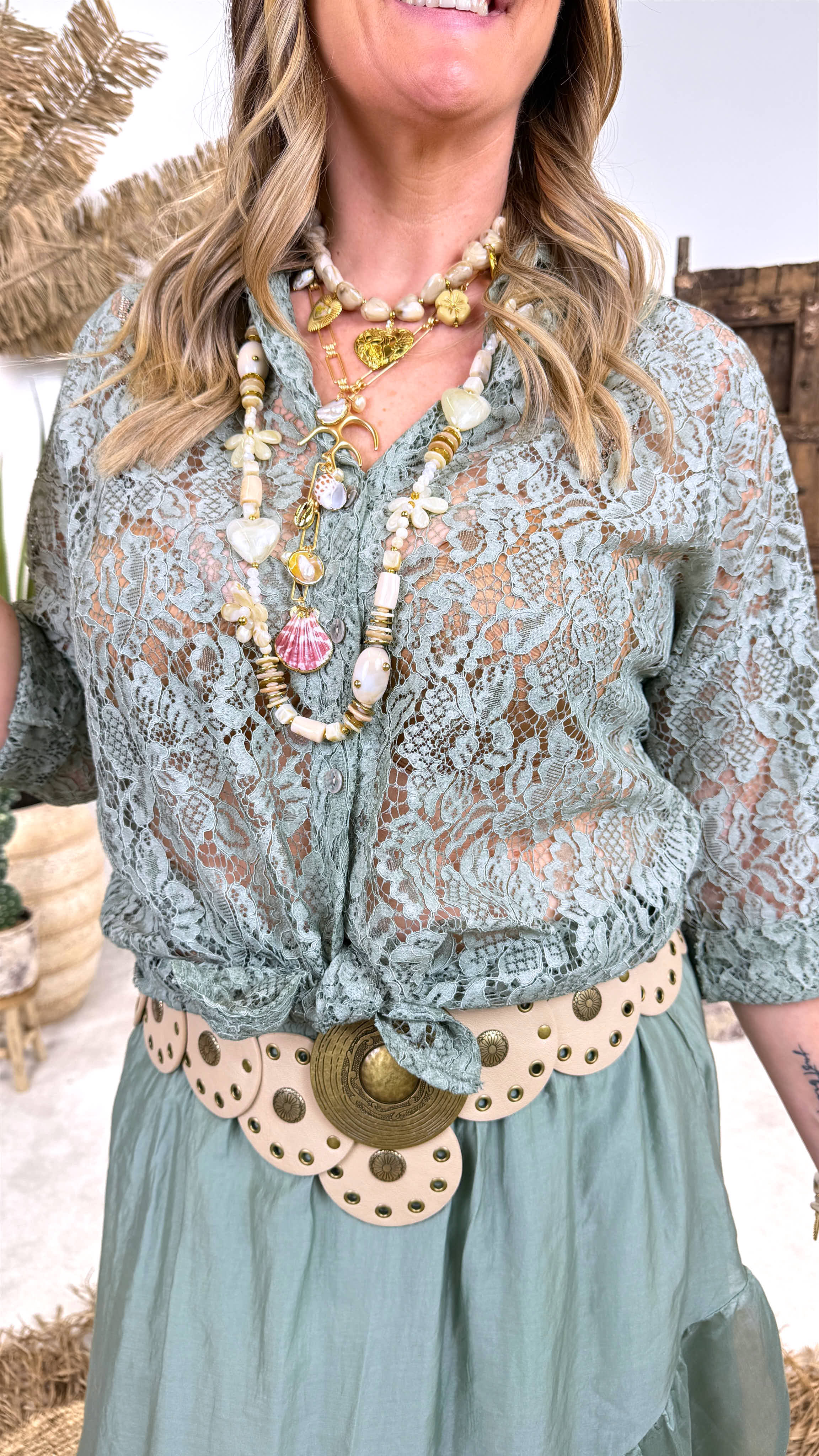 Spitzenbluse True Feminine *Khaki*