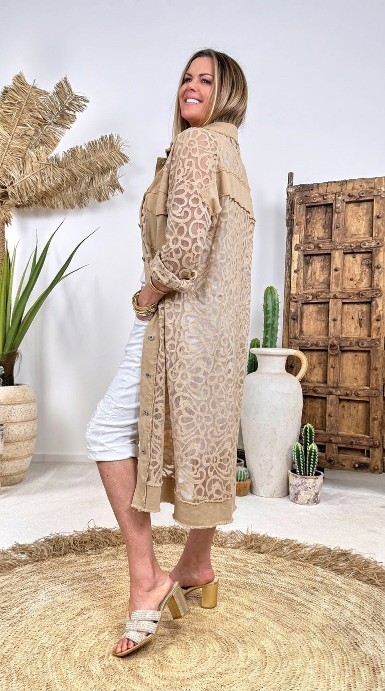 Lange Spitzenjacke Love Datail *Camel*