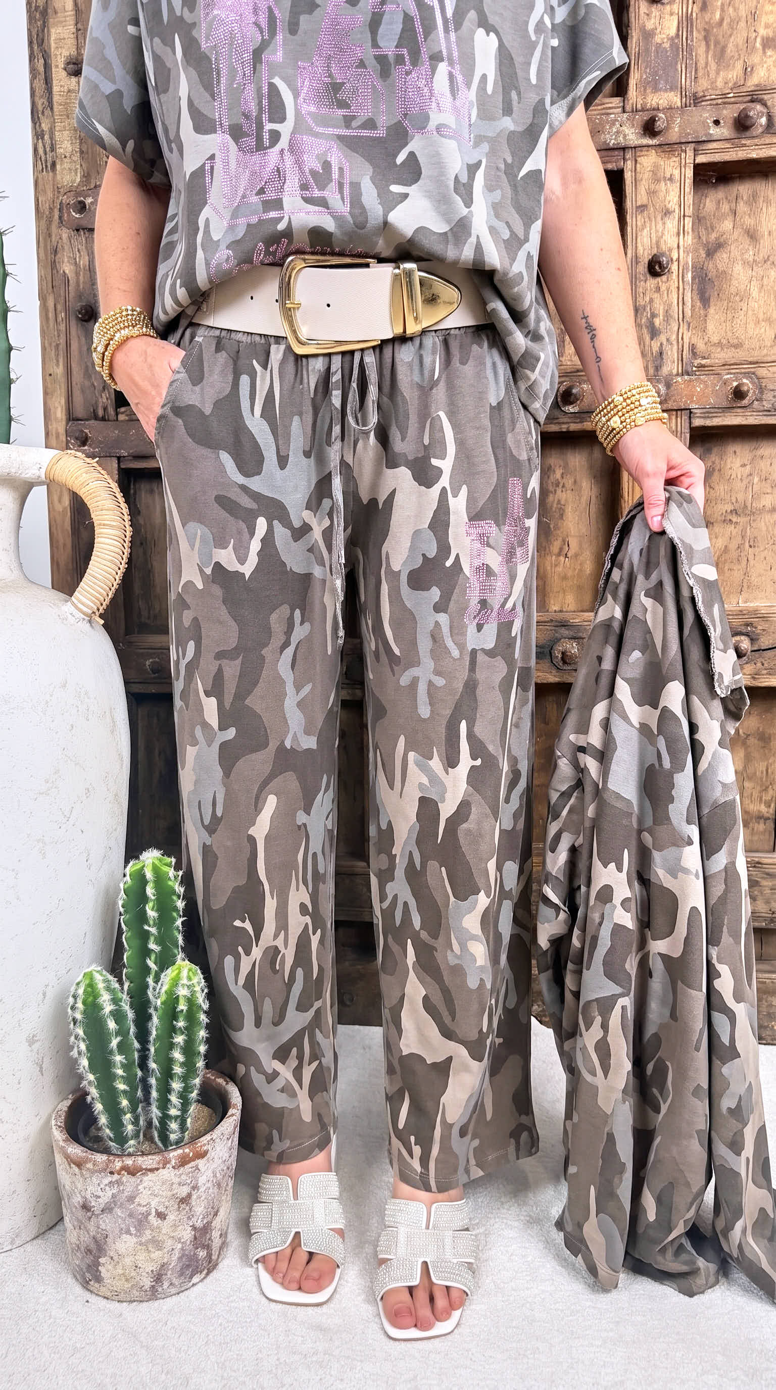 Weite Hose Crazy Camo  *Taupe*