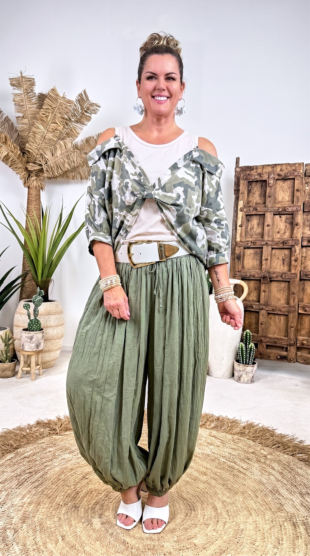 Weite Hose Velvet Chic *Khaki*