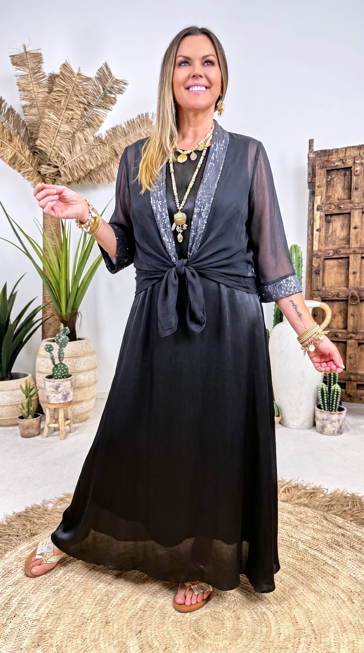 Langes Kleid Minimal Queen *Schwarz*