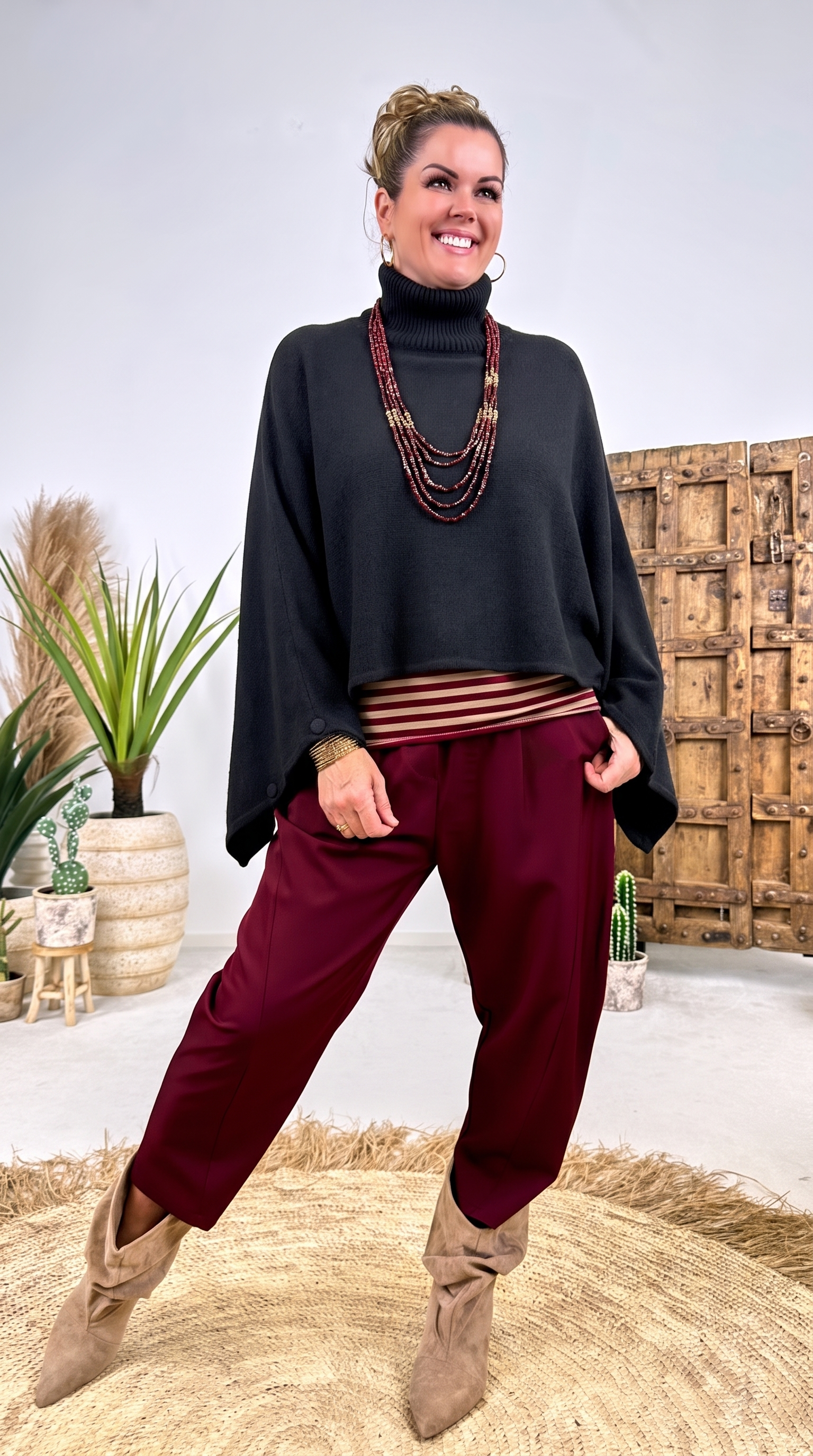 Kurzer Poncho Cape Nordwand *Schwarz*