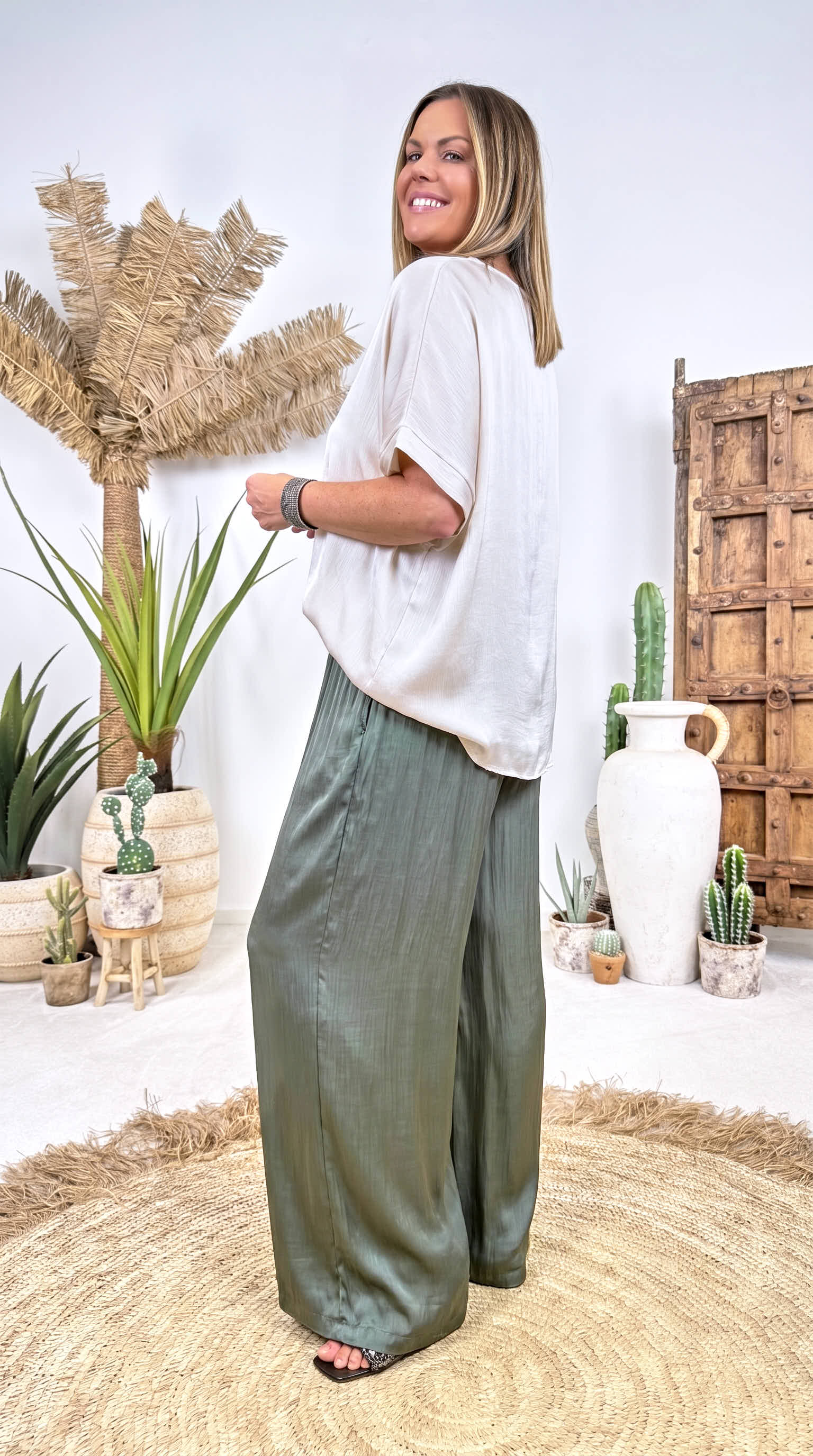 Weite Hose Crush-Plissee *Khaki*