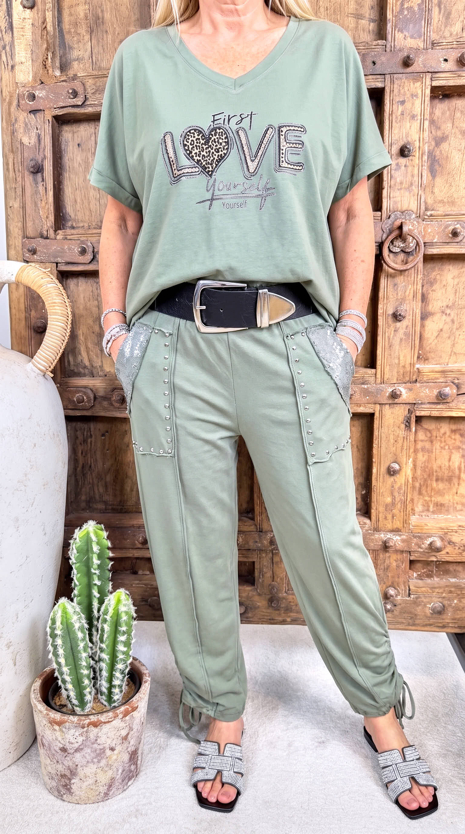 T-Shirt Love Yourself *Khaki*