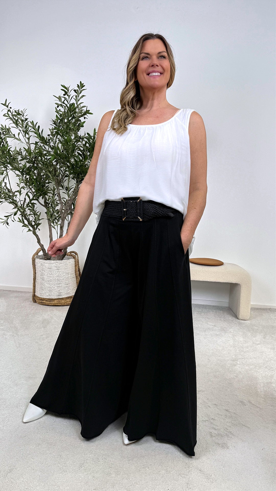 Weite Hose Light Move *Schwarz*