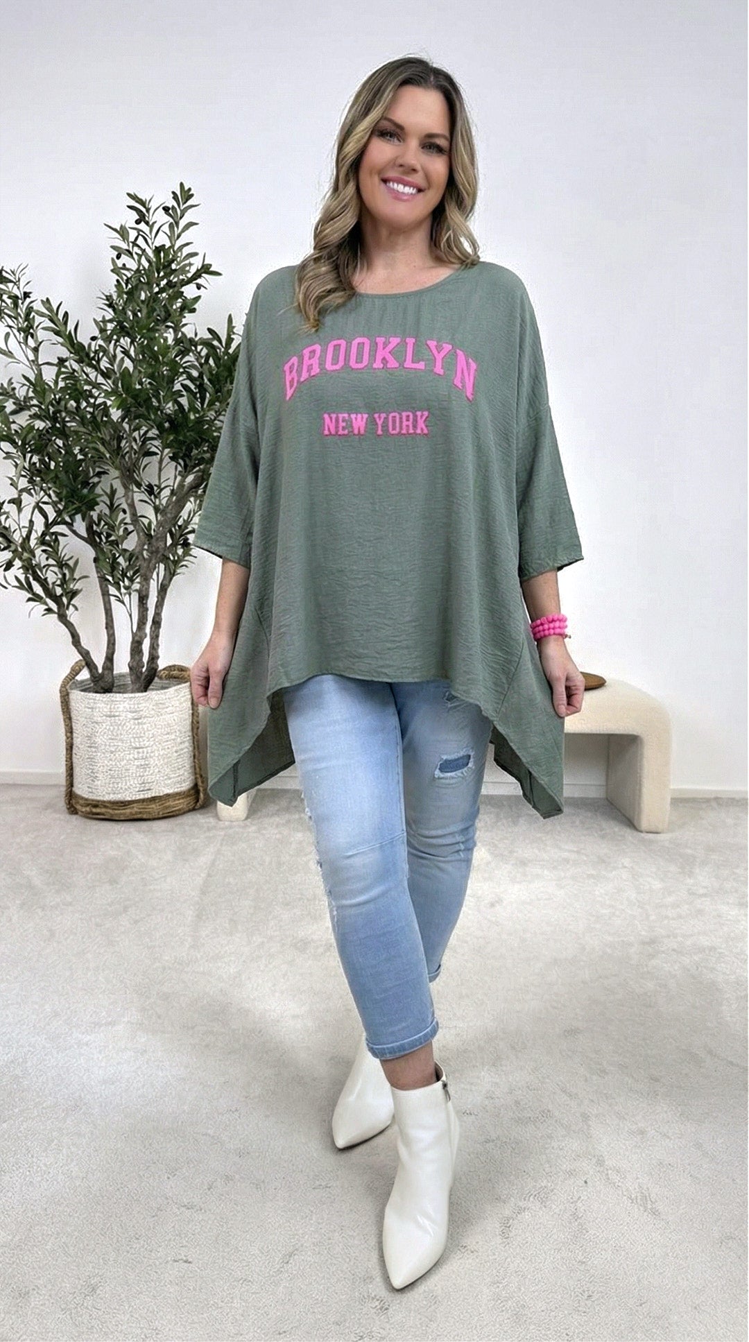 Blusenshirt Queen of the City *Khaki*