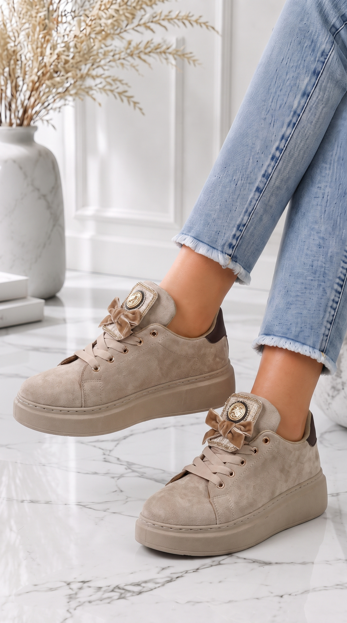 Sneaker Medaillon Luxe *Beige*