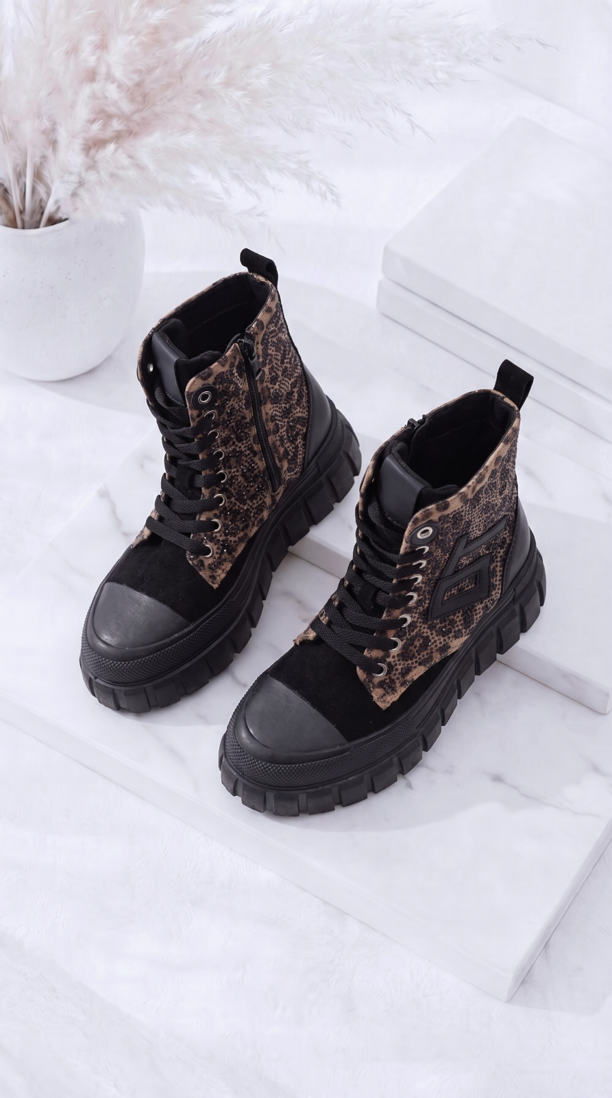 Hight-Sneaker Nebula Drift *Schwarz*
