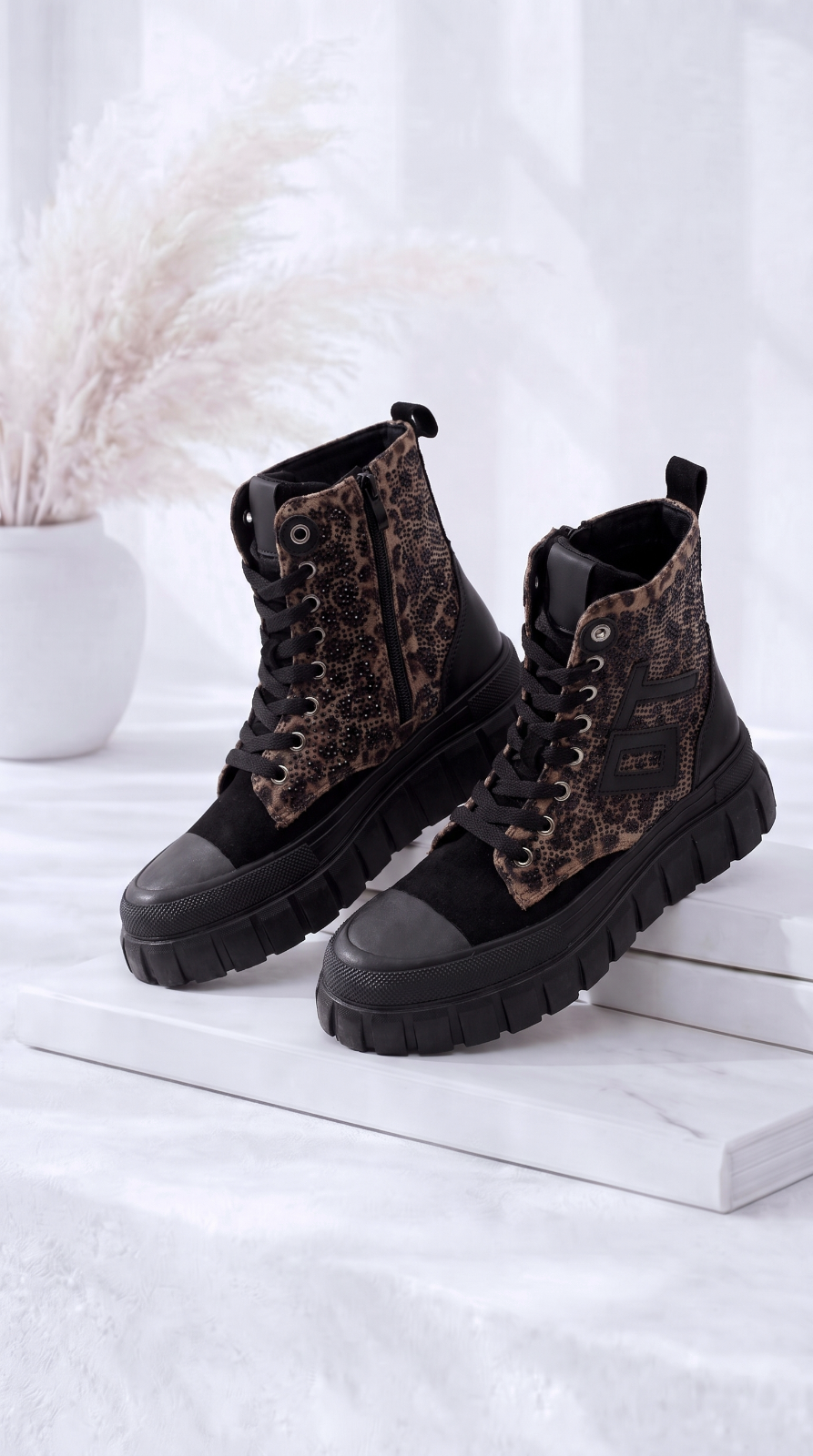 Hight-Sneaker Nebula Drift *Schwarz*