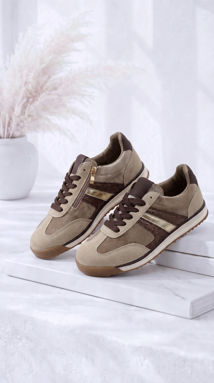 Sneaker Brocade Run
