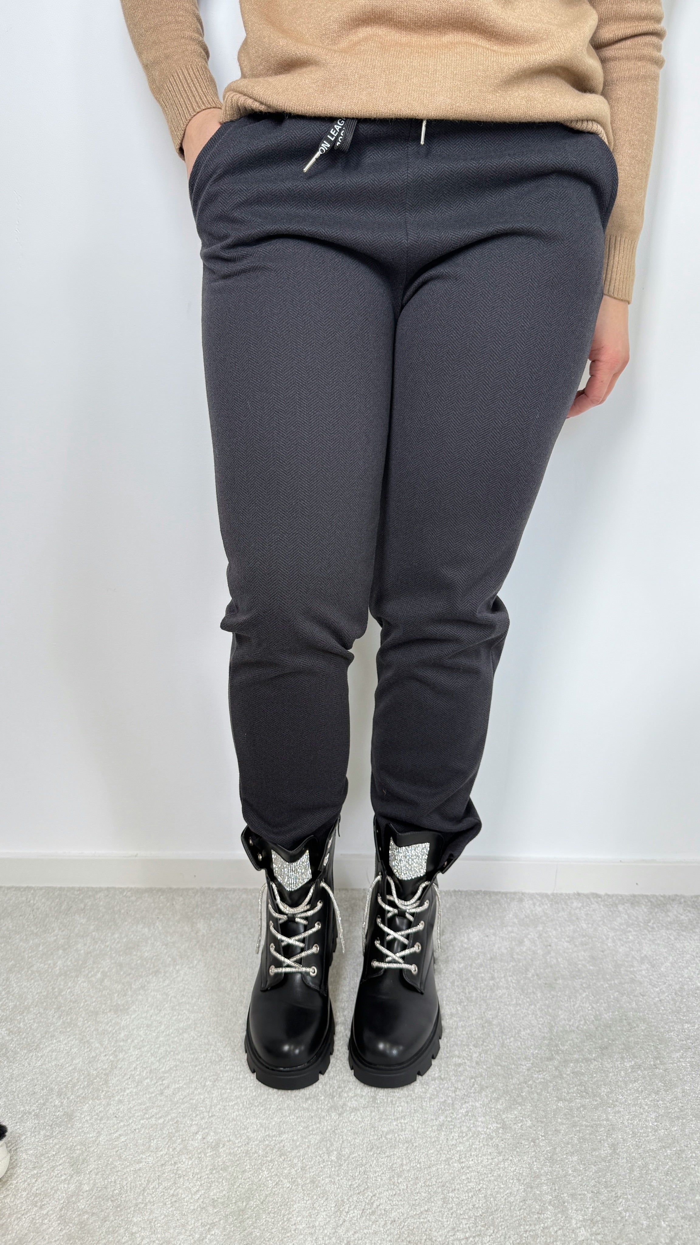 Hose Mara Tweed *Schwarz*