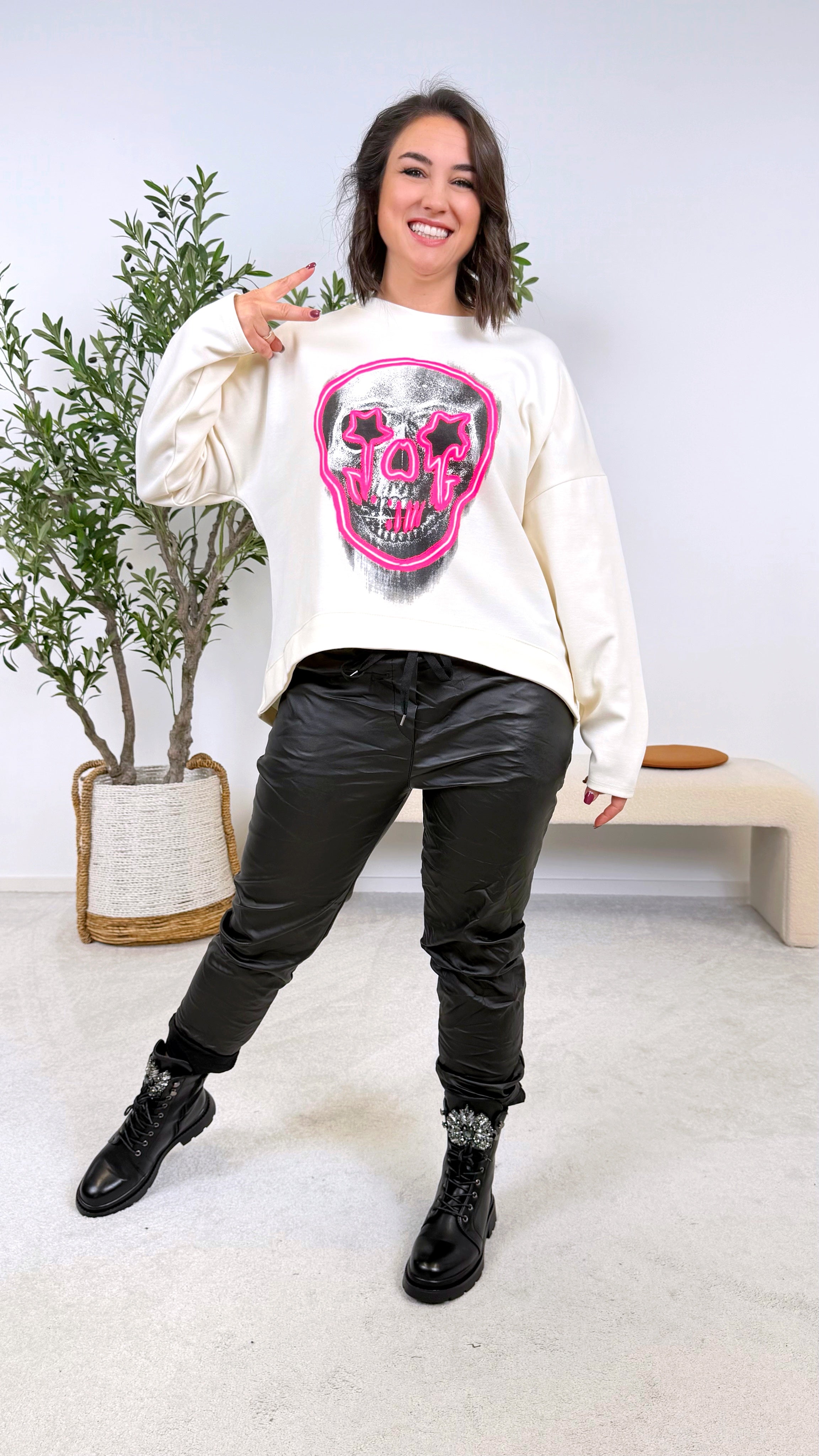 Sweatshirt Neon Skull *Creme*