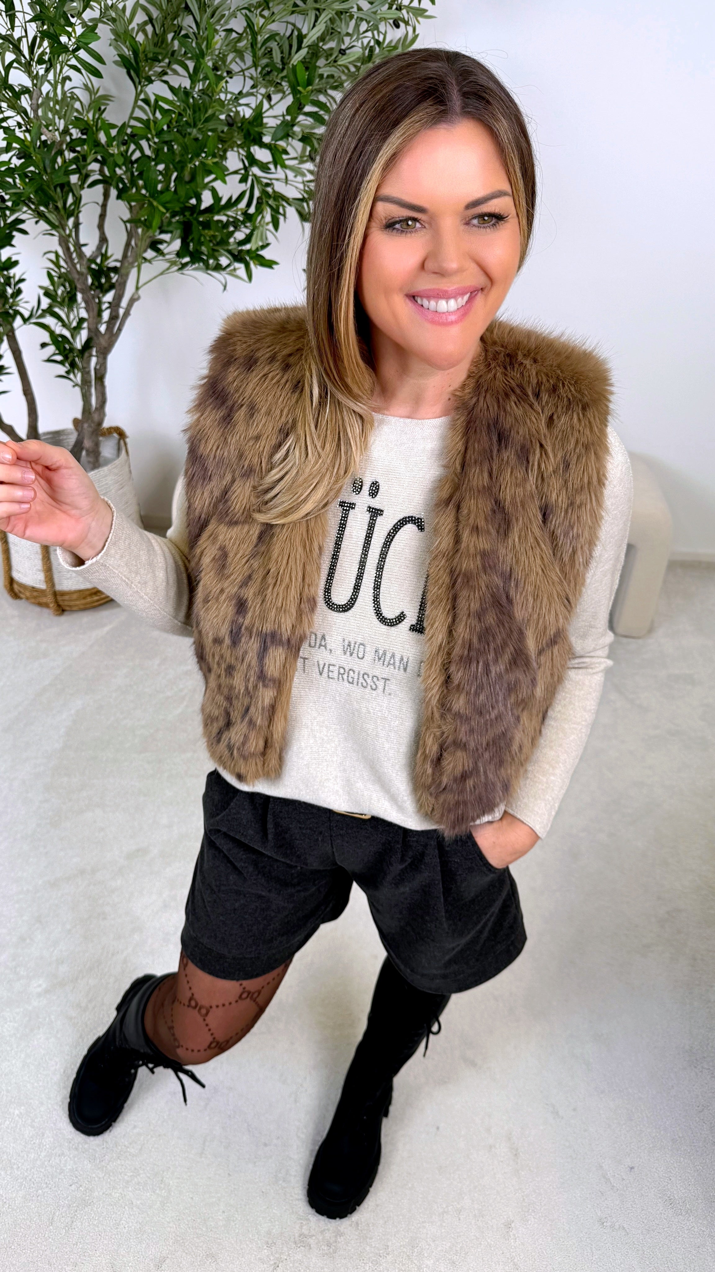 Kurze Weste Faux Charm *Camel*