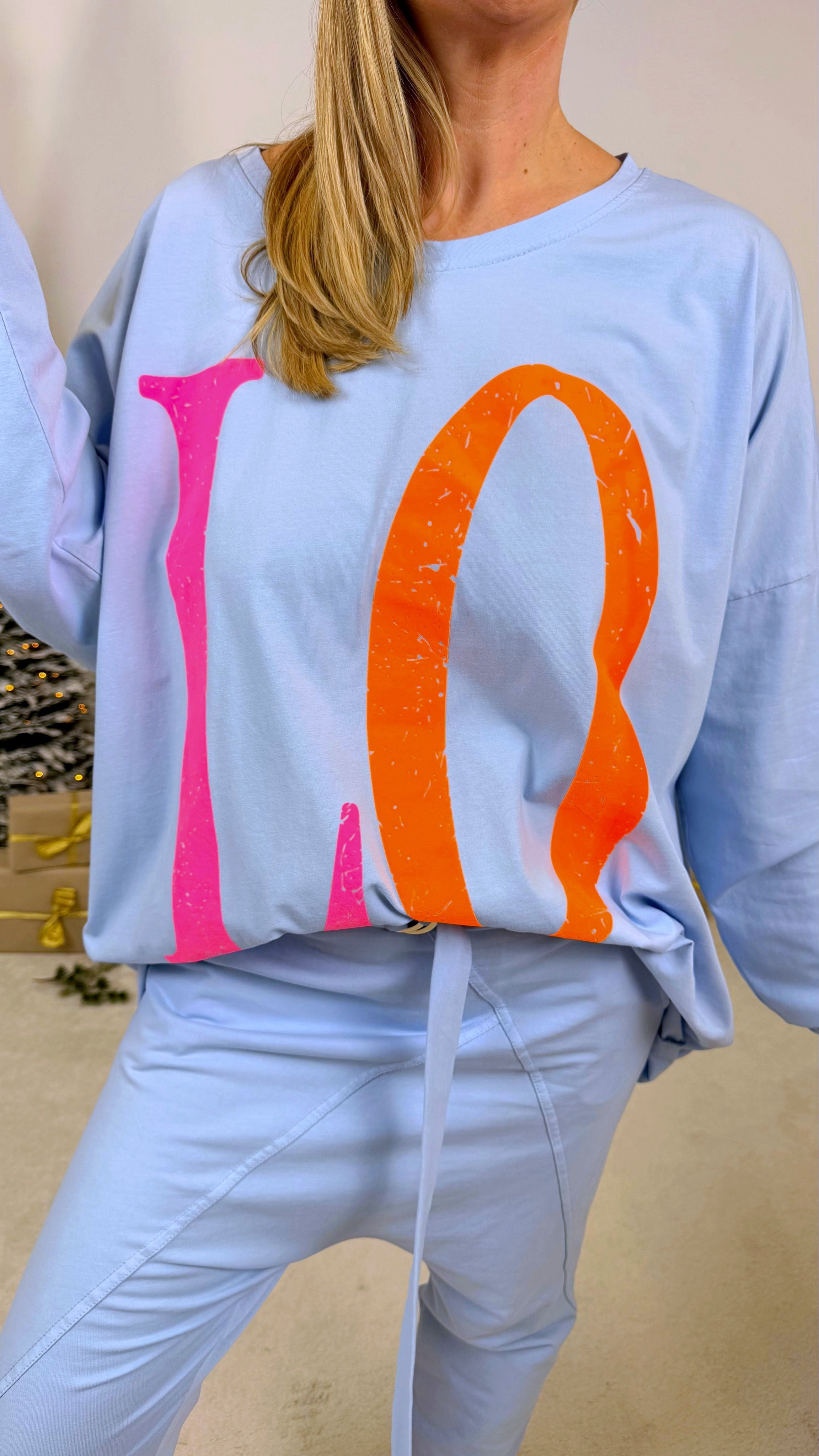 Oversized Langarmshirt Love *Hellblau*