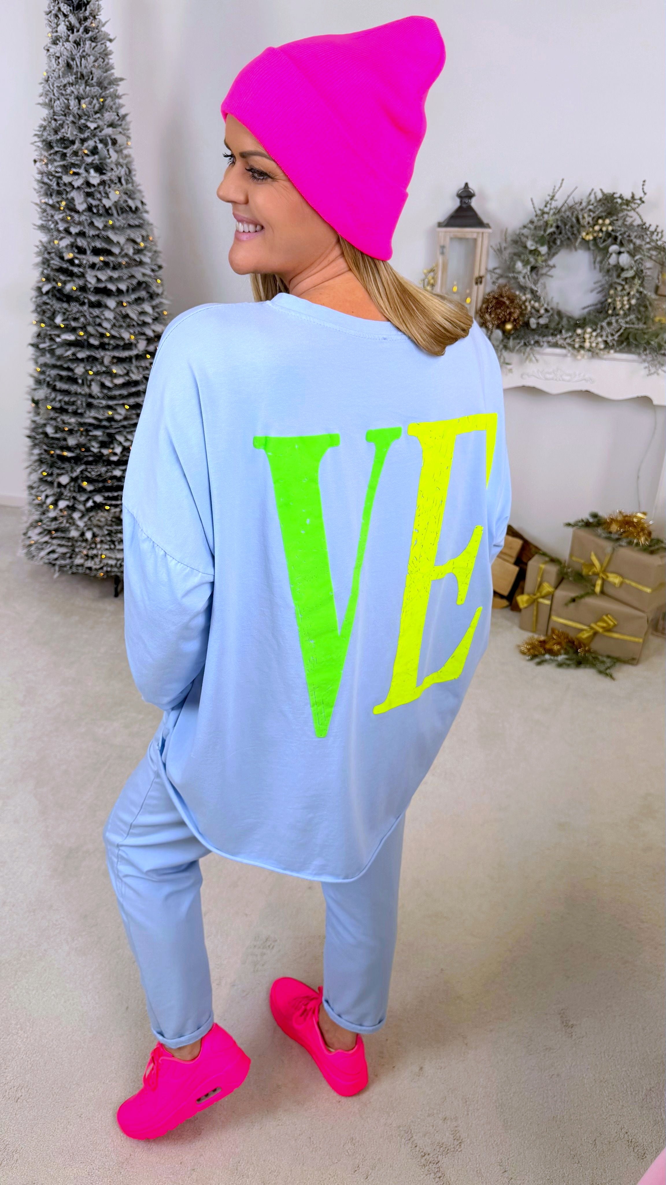 Oversized Langarmshirt Love *Hellblau*