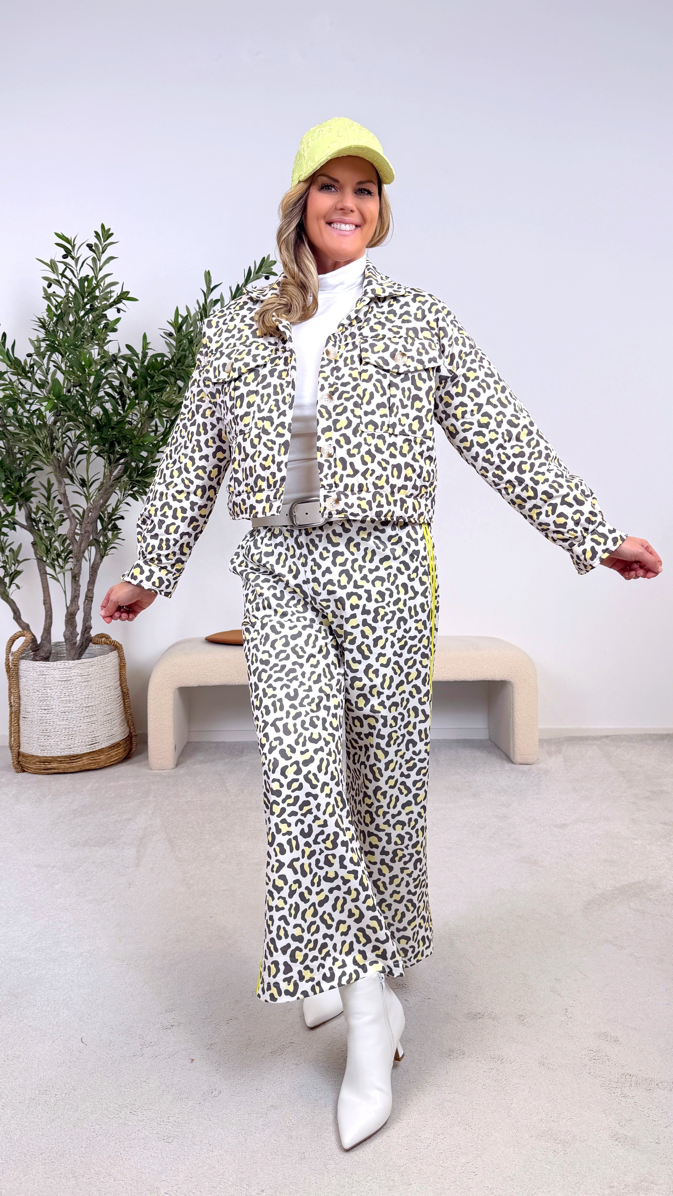 Kurze Steppjacke Quilted Leopard *Gelb*