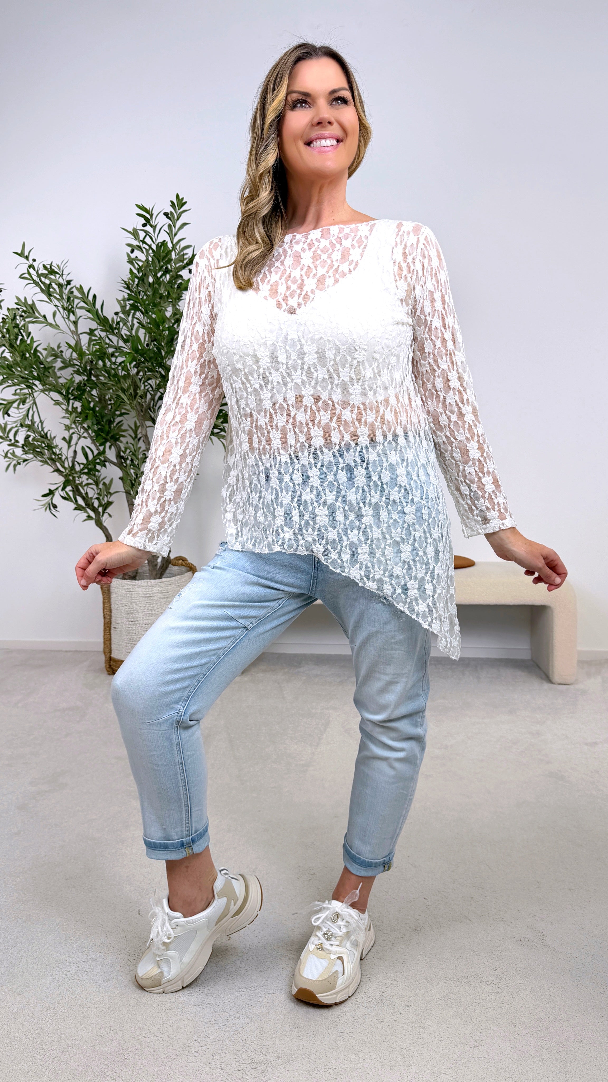 Spitzenshirt Romantic Glow *Woll-Weiß*