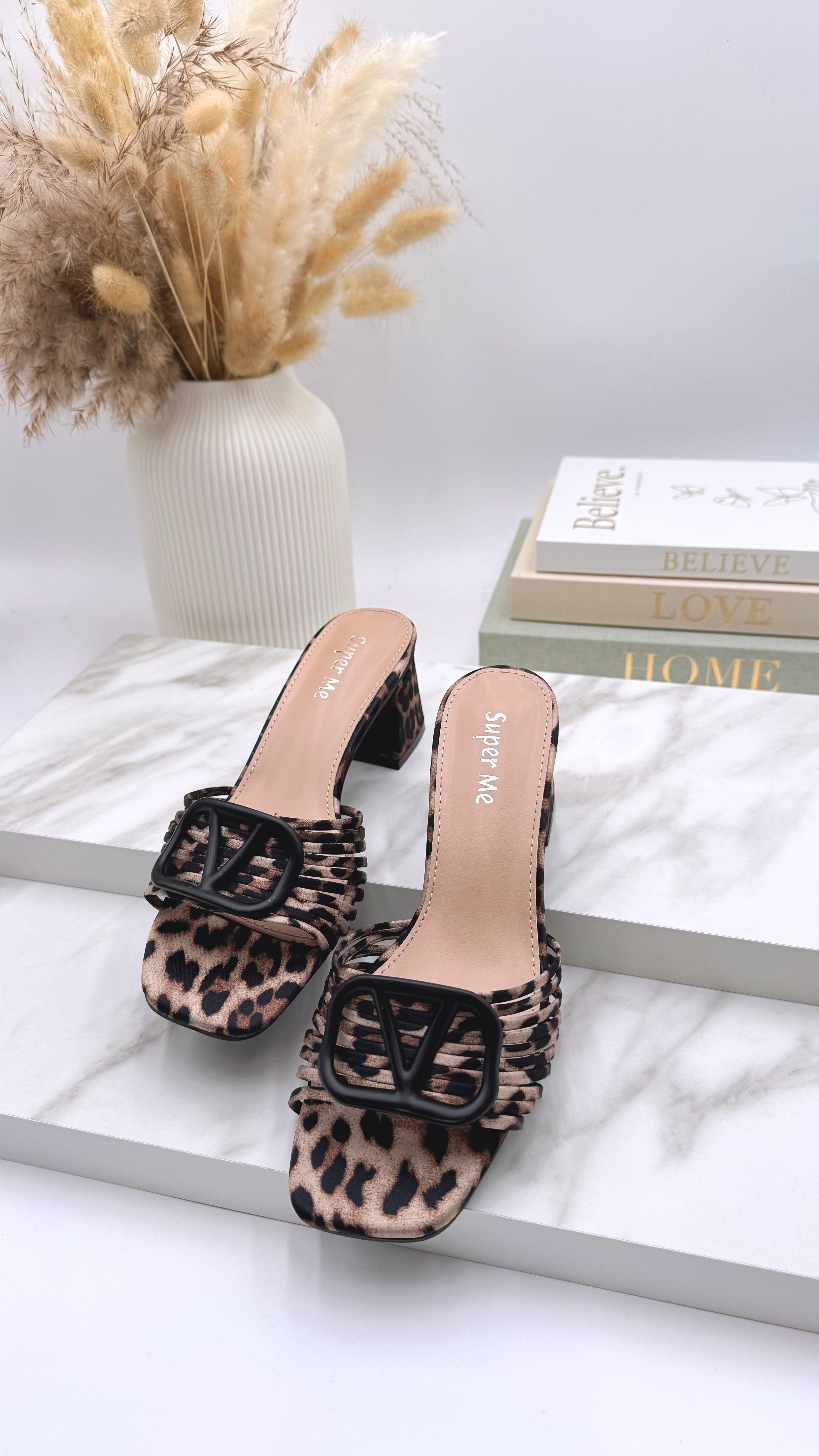 Sandale Statement Stride