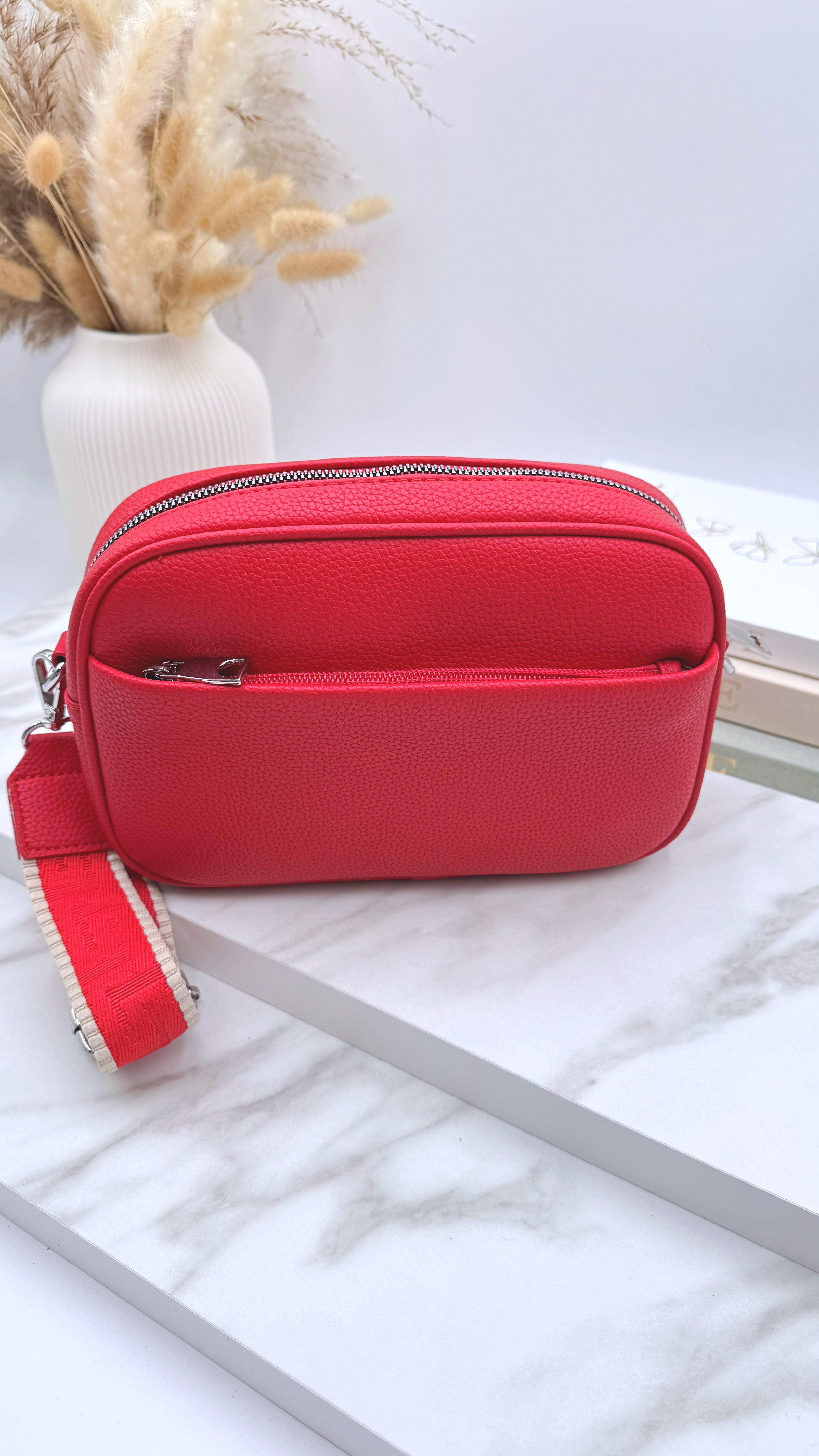 Umhängetasche Ivory Muse *Rot*