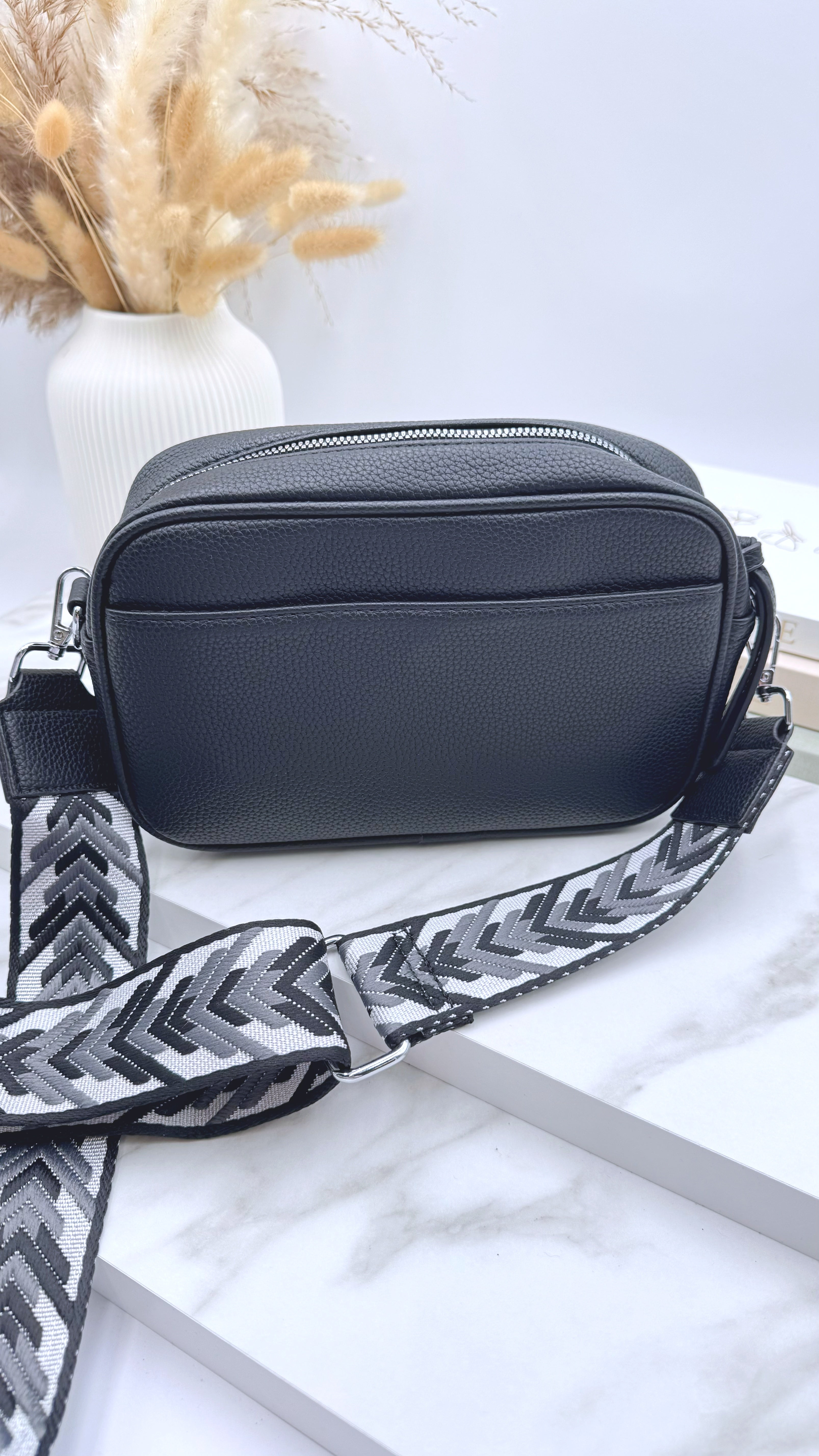 Umhängetasche Daily City *Schwarz*