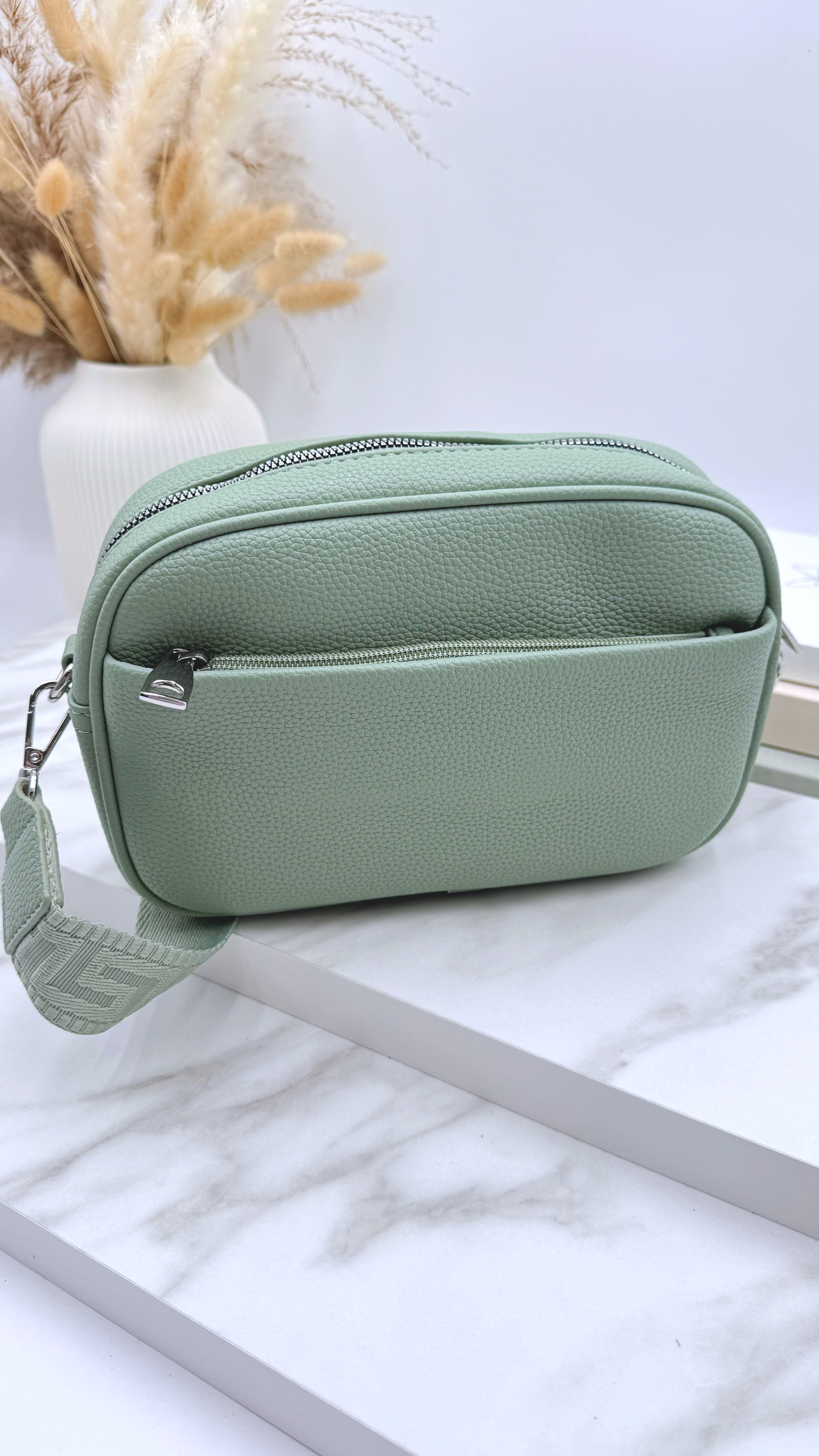 Umhängetasche Ivory Muse *Salbei*