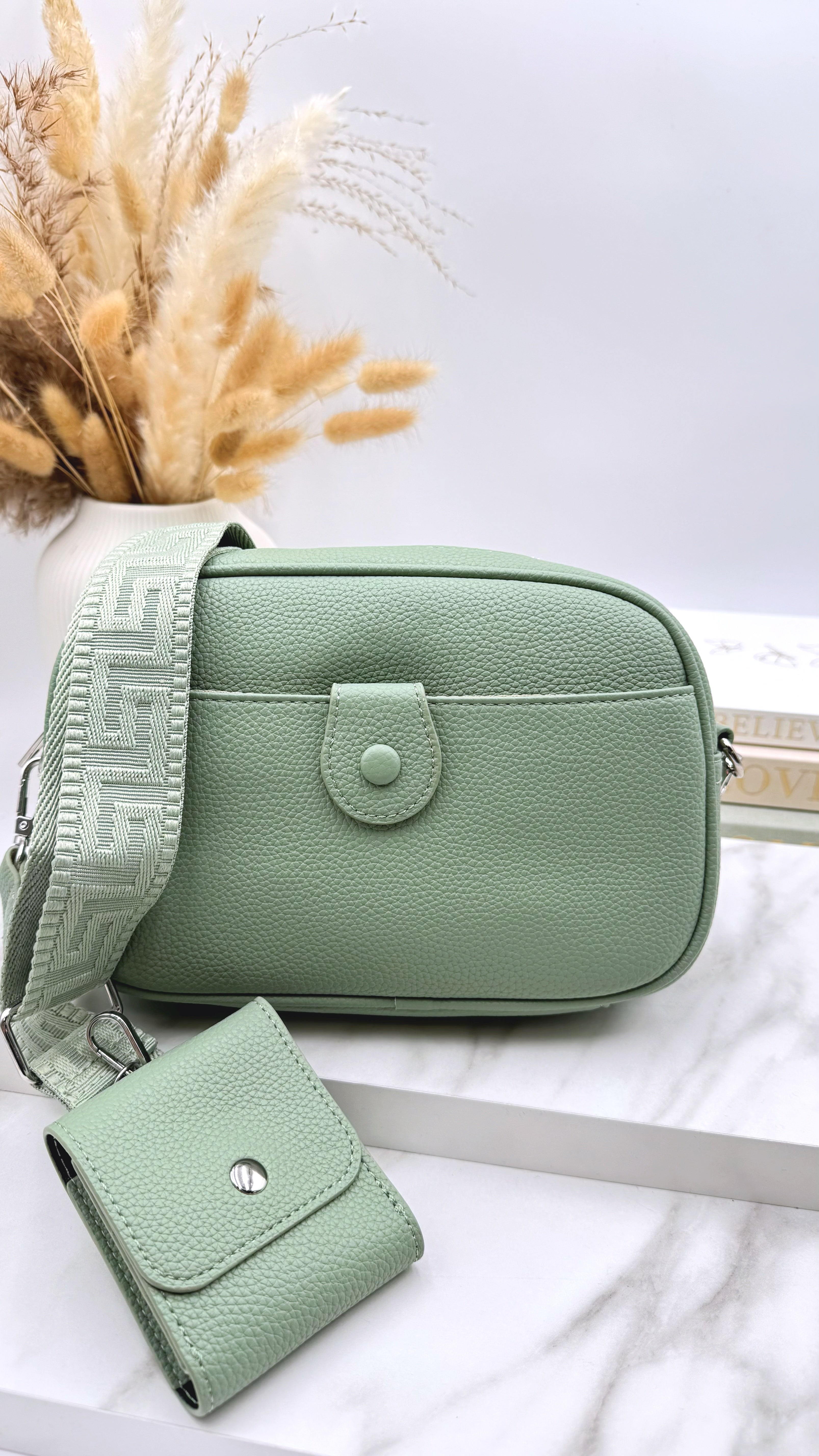 Umhängetasche Ivory Muse *Salbei*