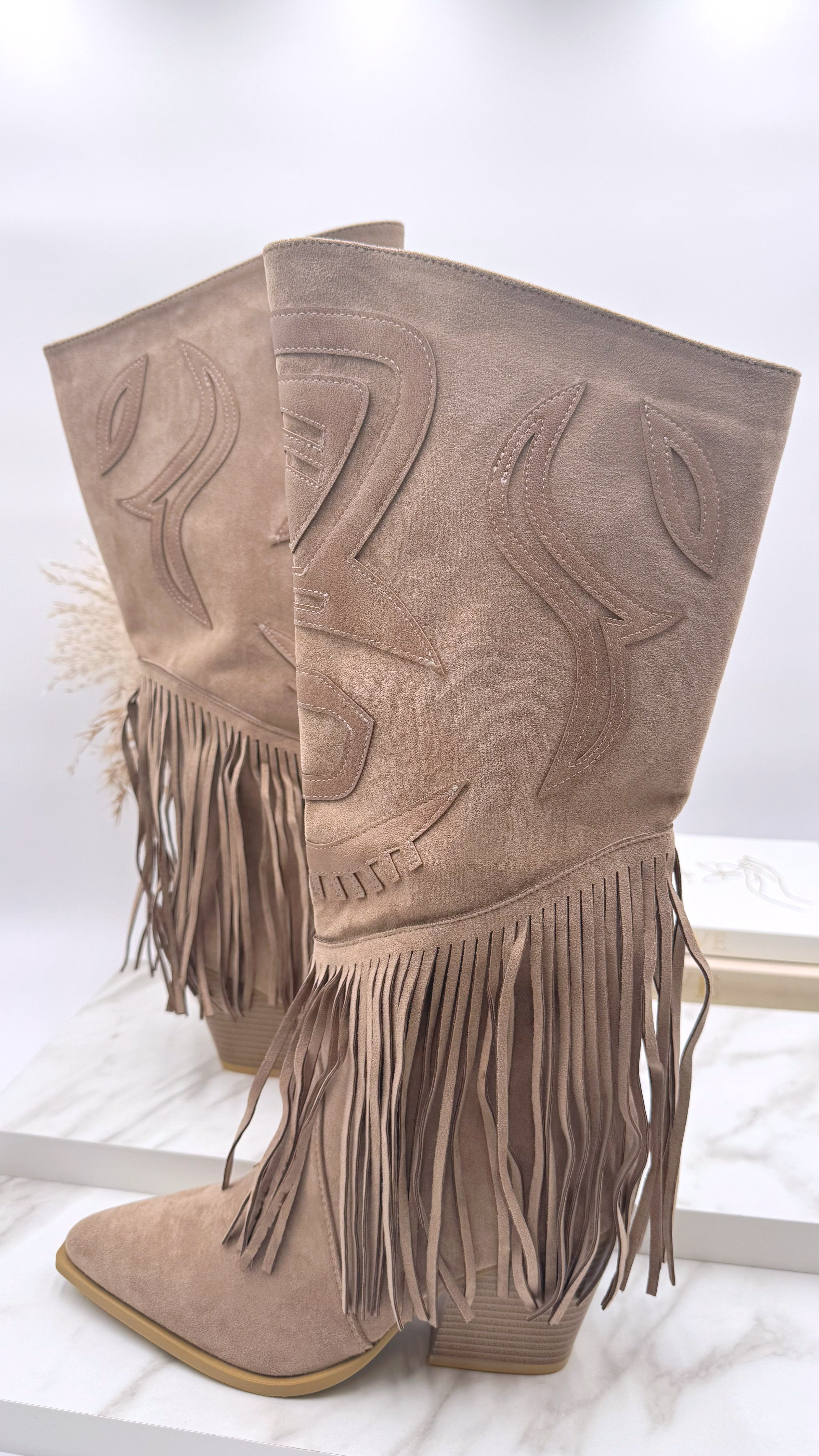 Stiefel Tribal Fringe *Beige*