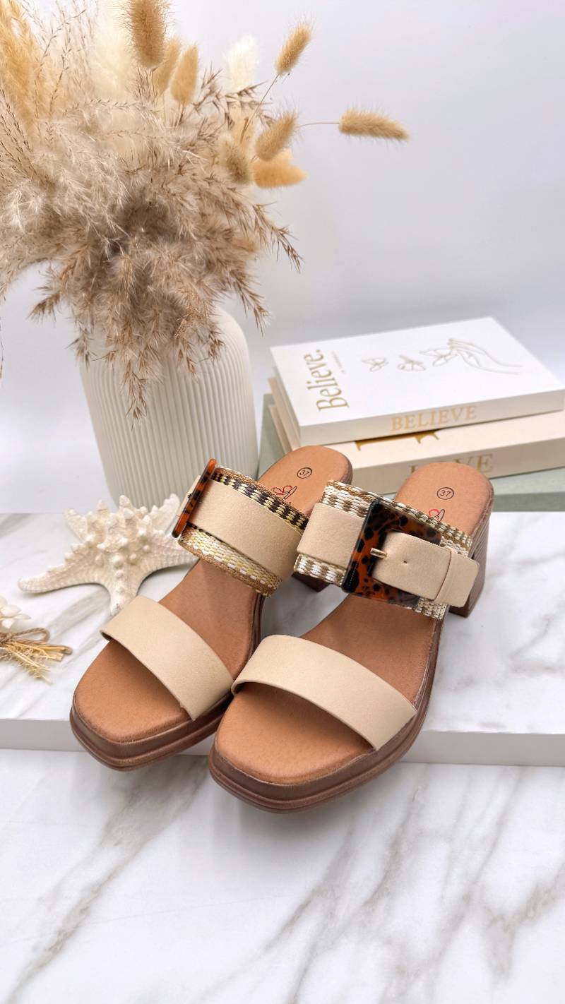 Absatzsandale Hvar Buckle *Beige*