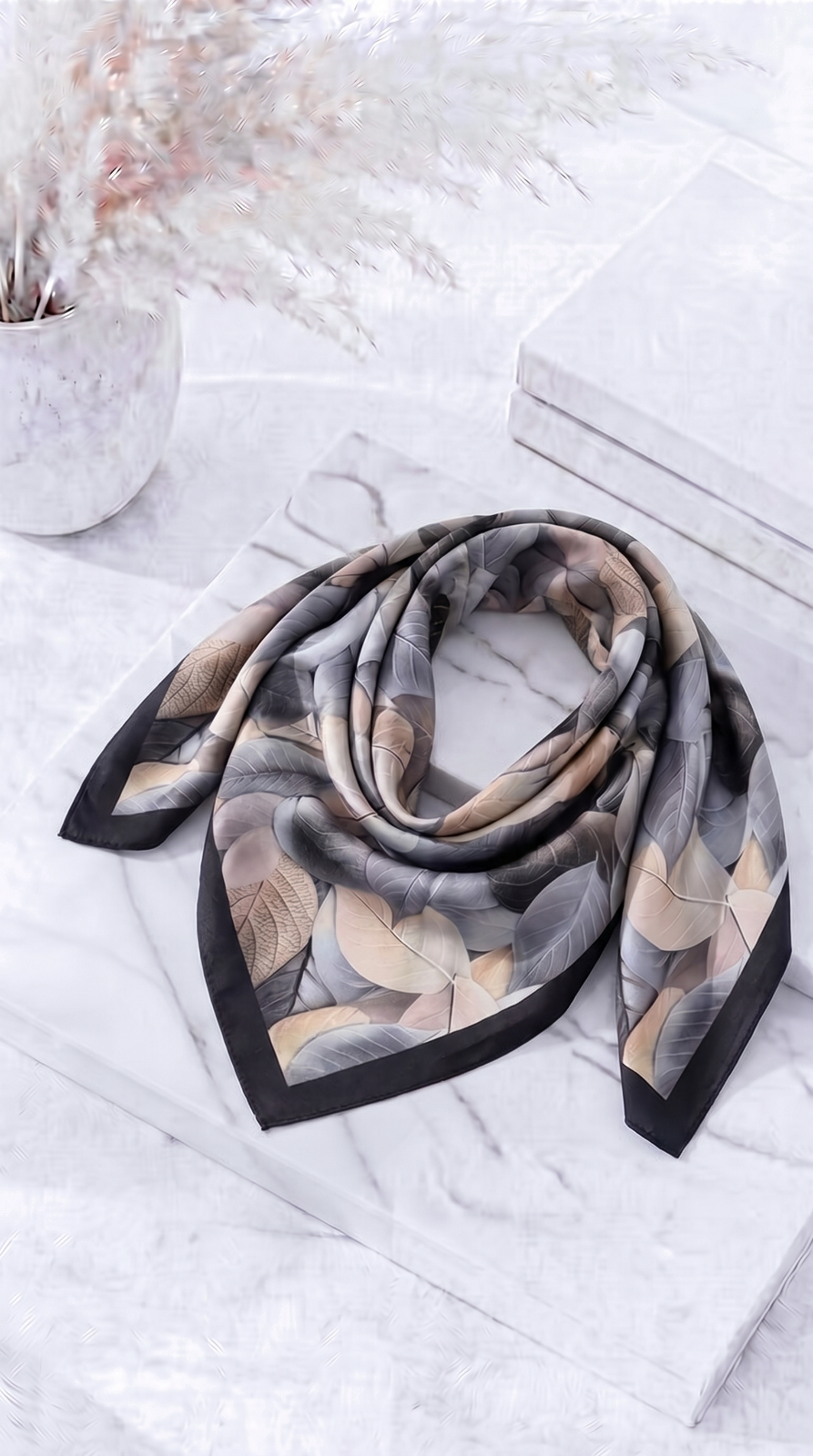 Halstuch Natural Leaf *Schwarz*
