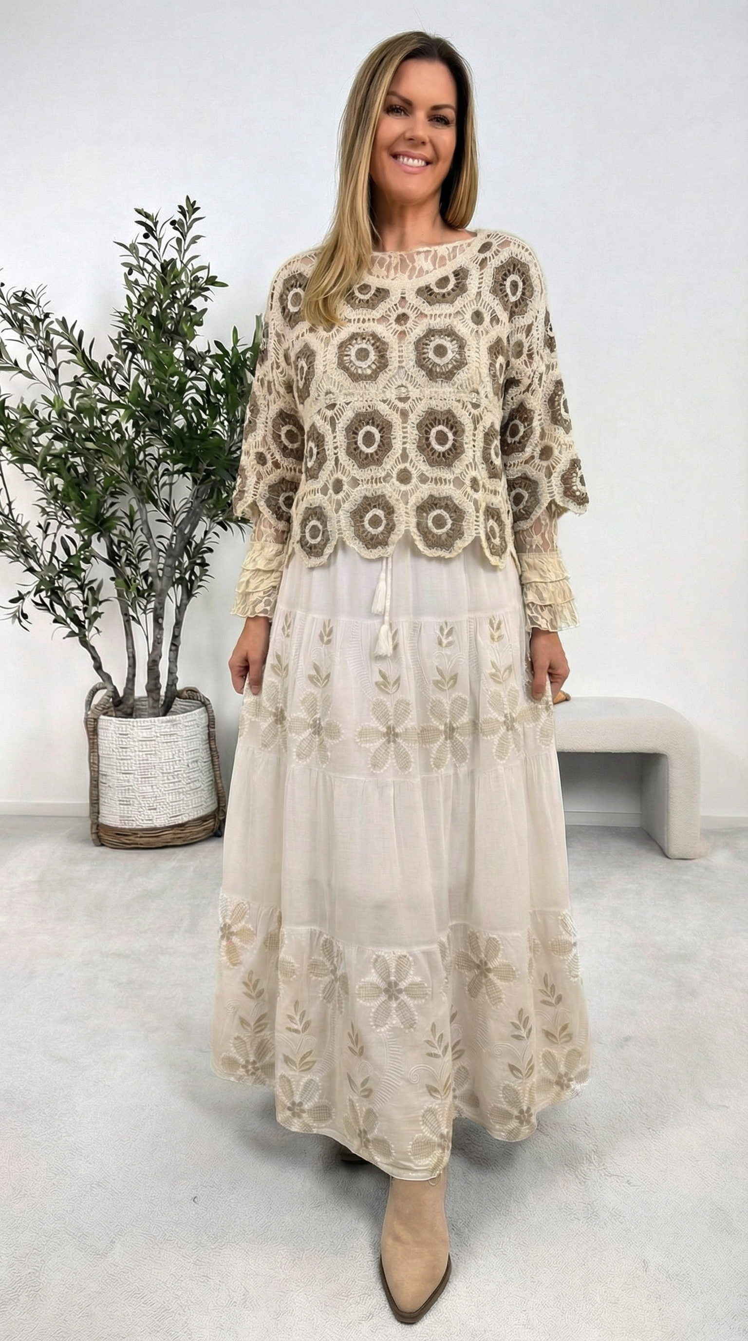 Häkelshirt Oasis Bloom *Taupe*