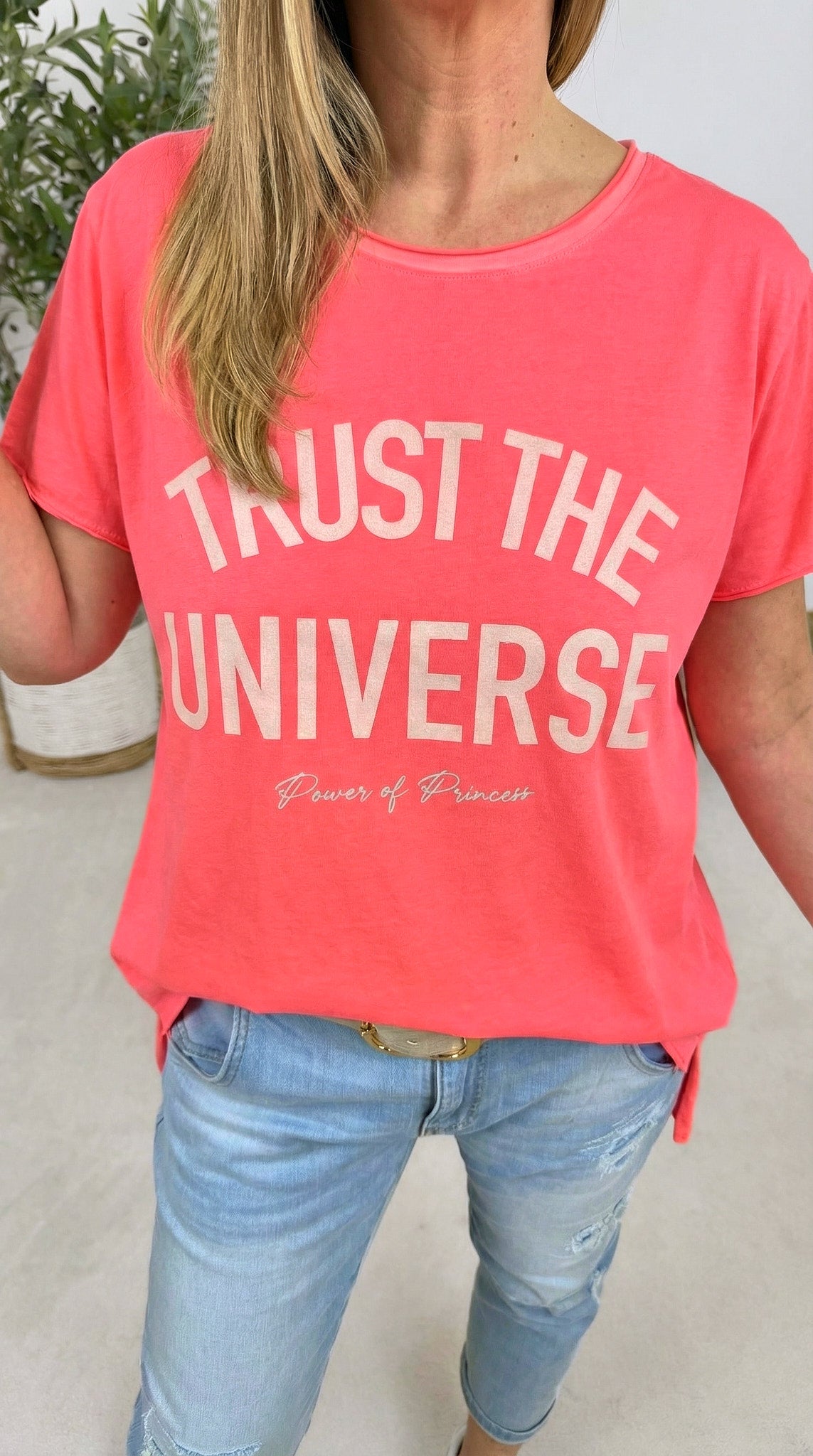 T-Shirt Trust The Universe *Apricot*
