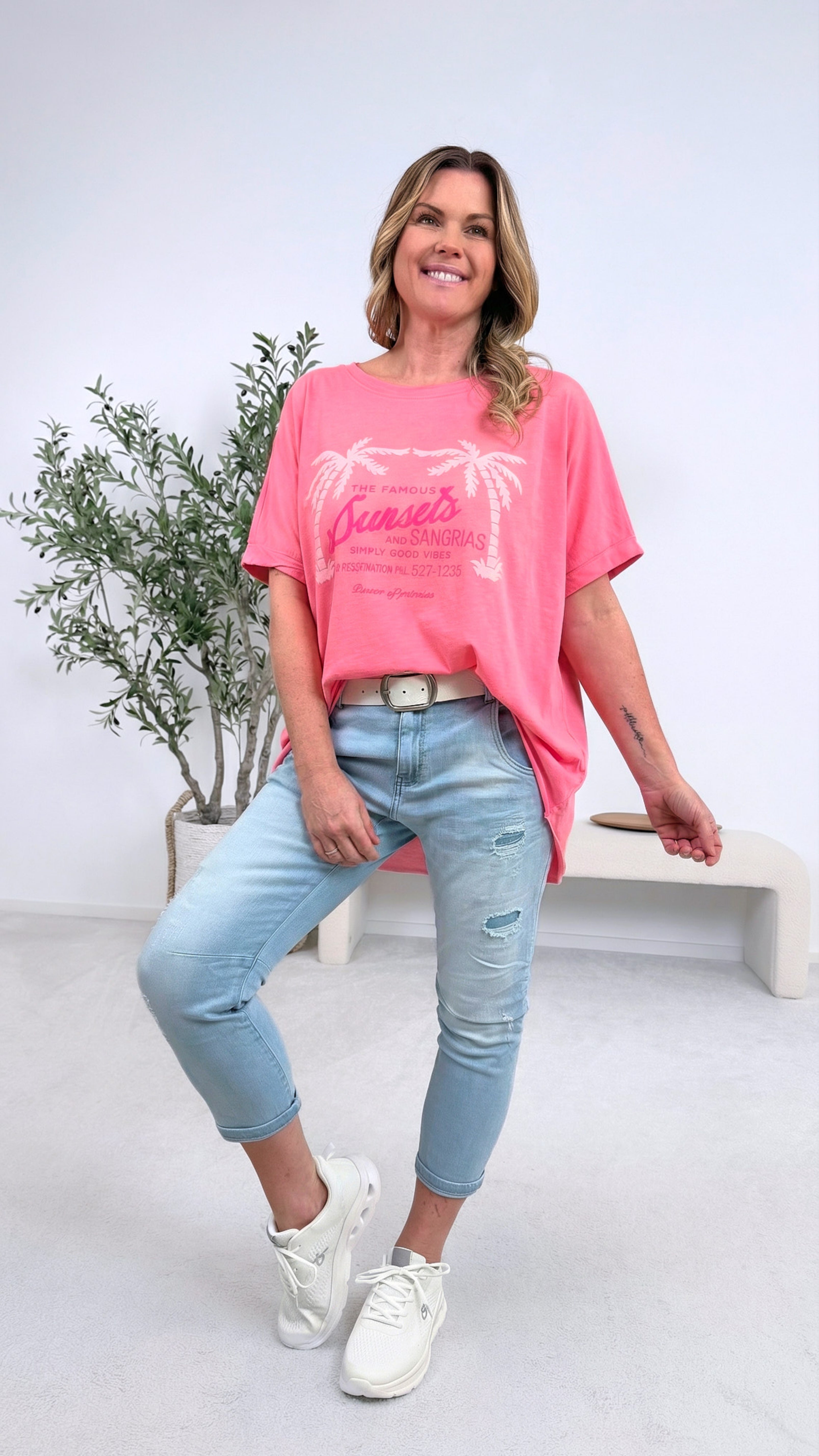 T-Shirt Famous Sunset *Neon Pink*