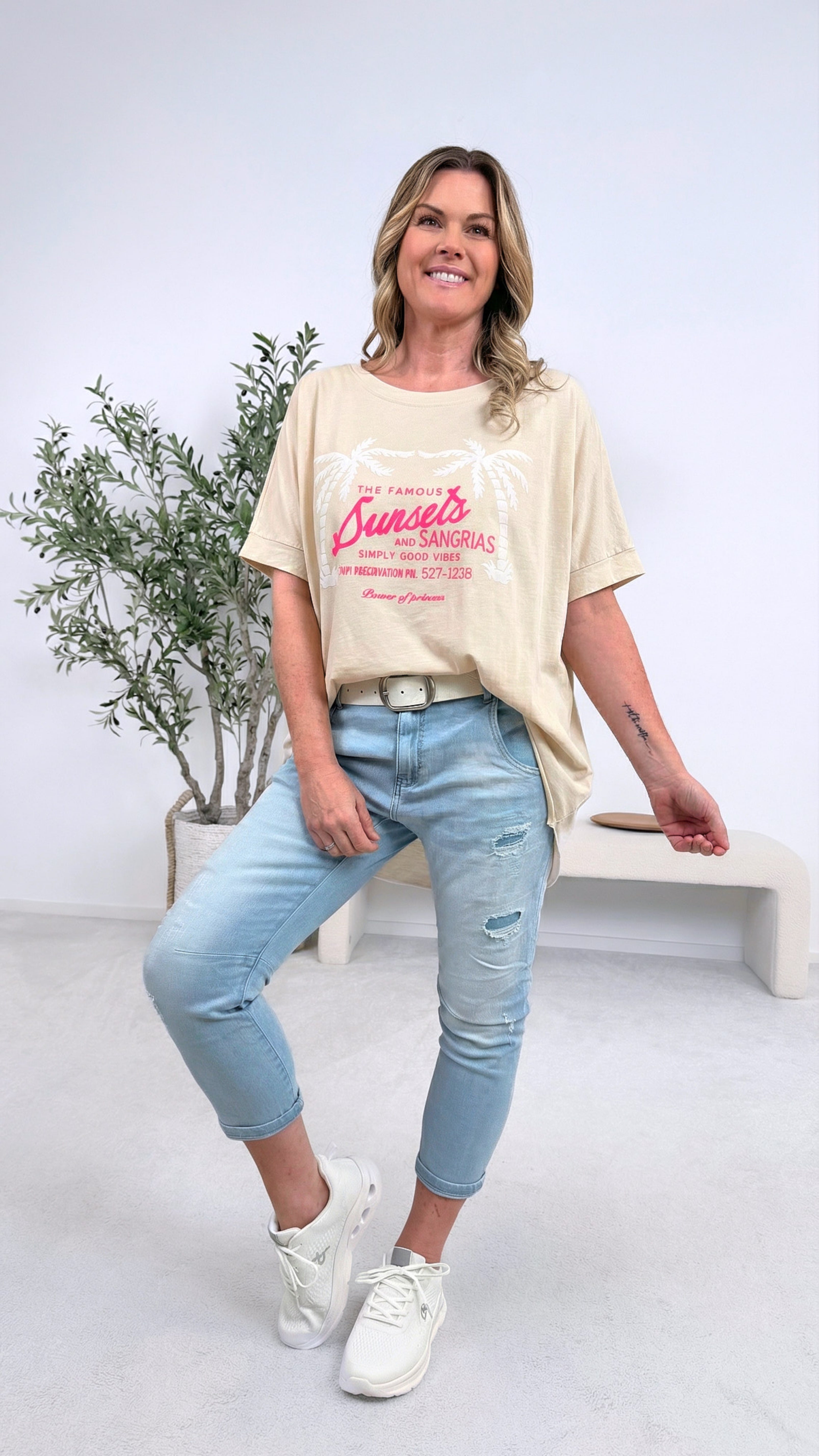 T-Shirt Famous Sunset *Creme*