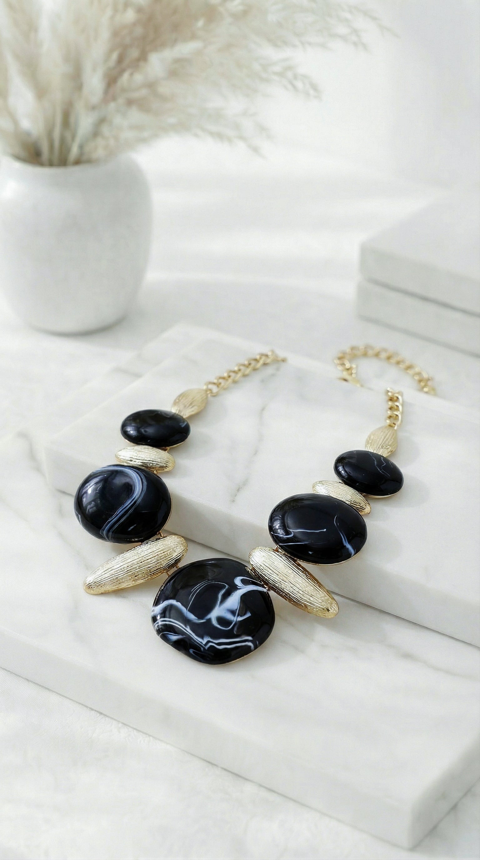 Halskette Majestic Flow *Schwarz*