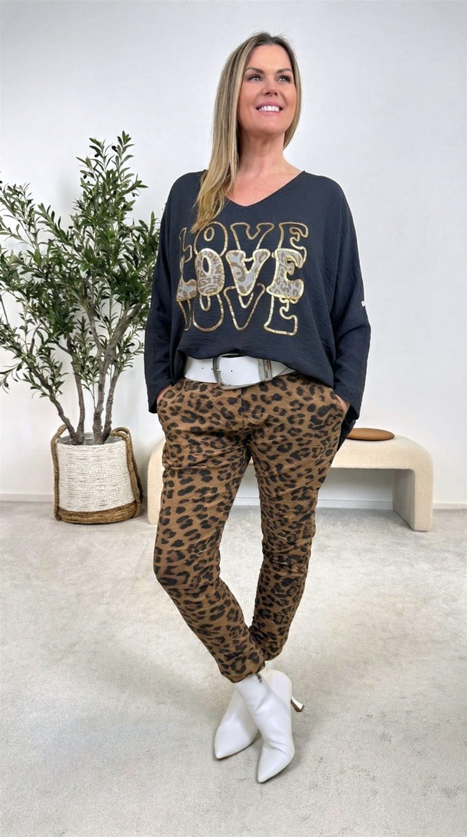 Blusenshirt Love Rules *Schwarz*