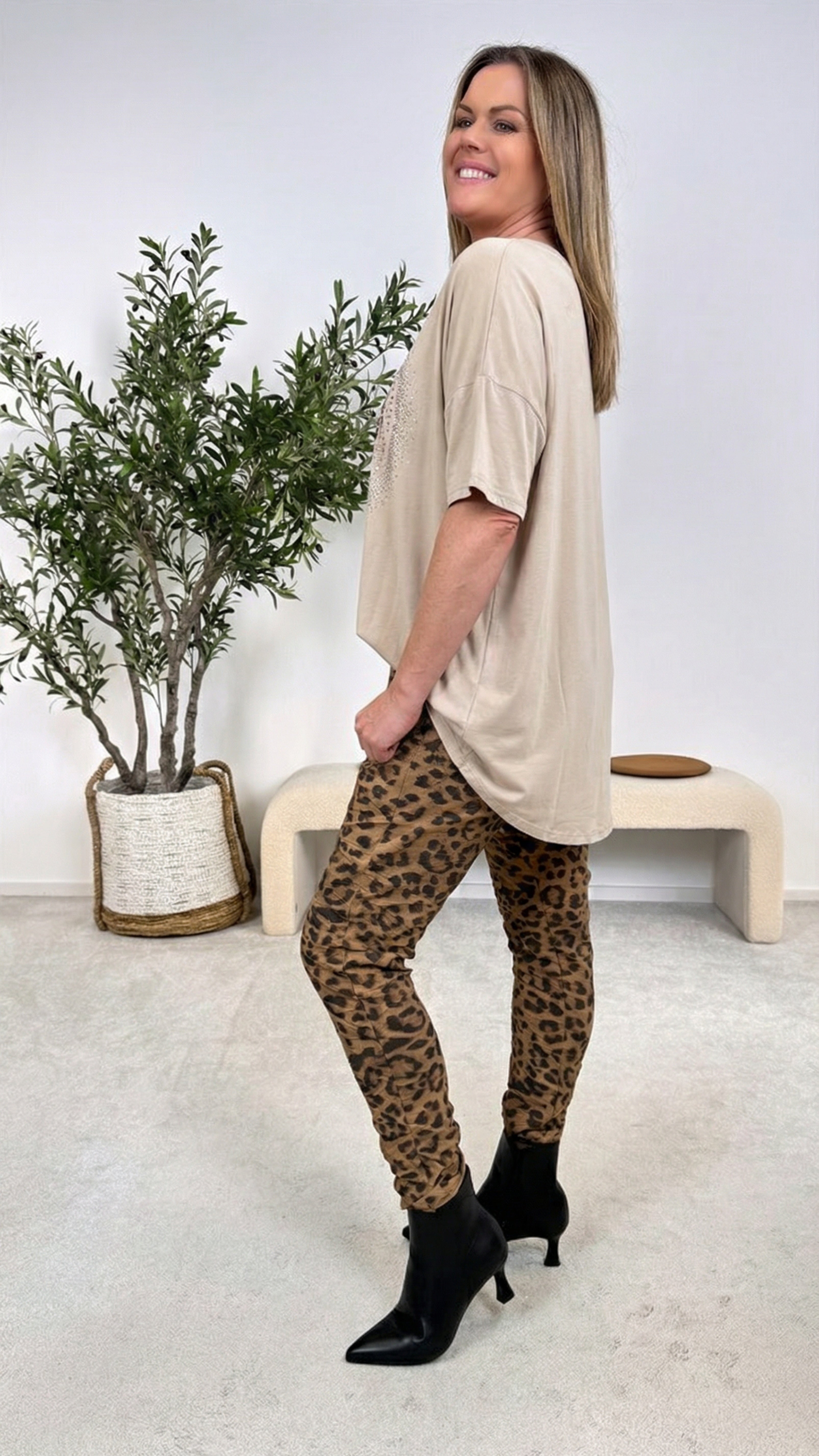 T-Shirt Wild Rabbit *Beige*