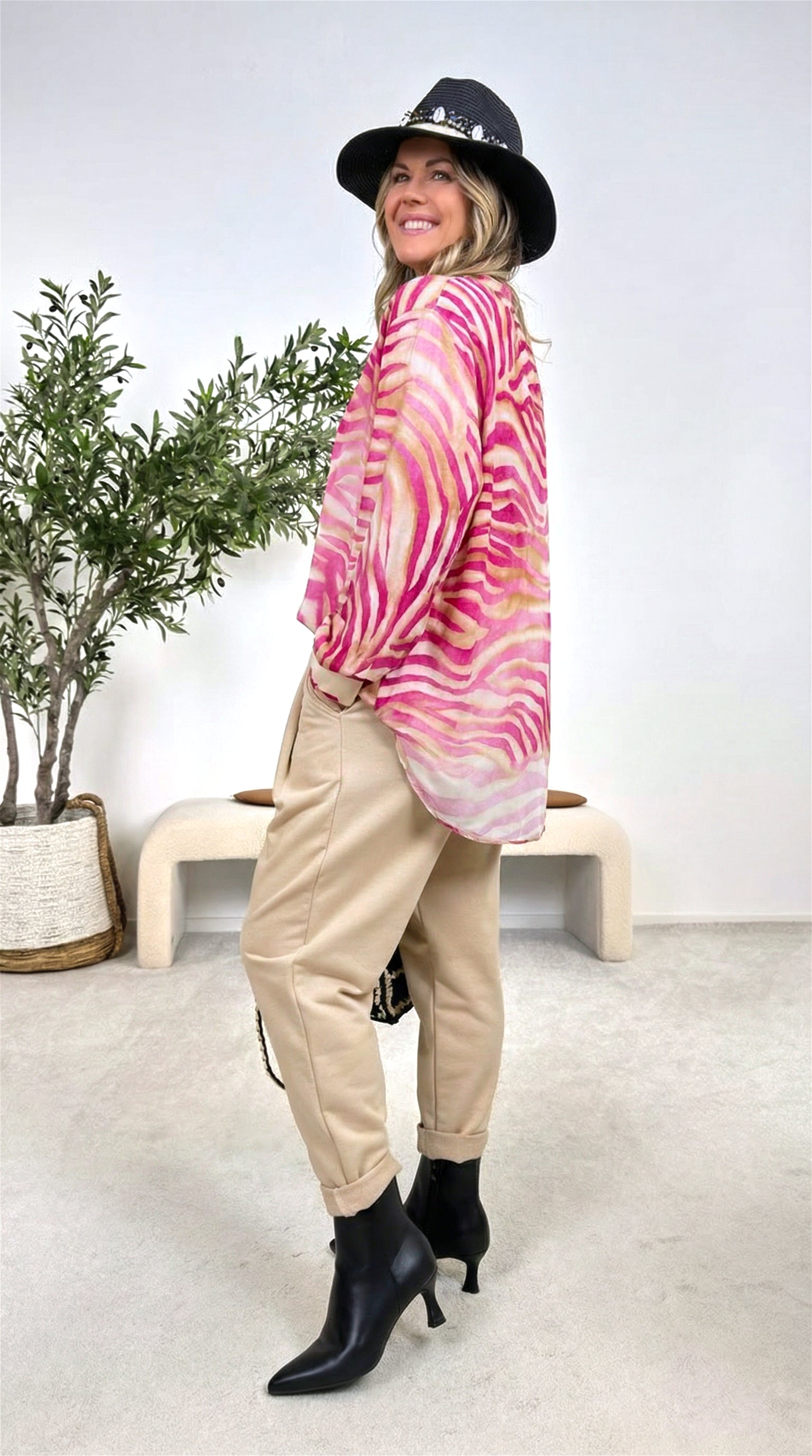 Blusenshirt Line Art *Pink*