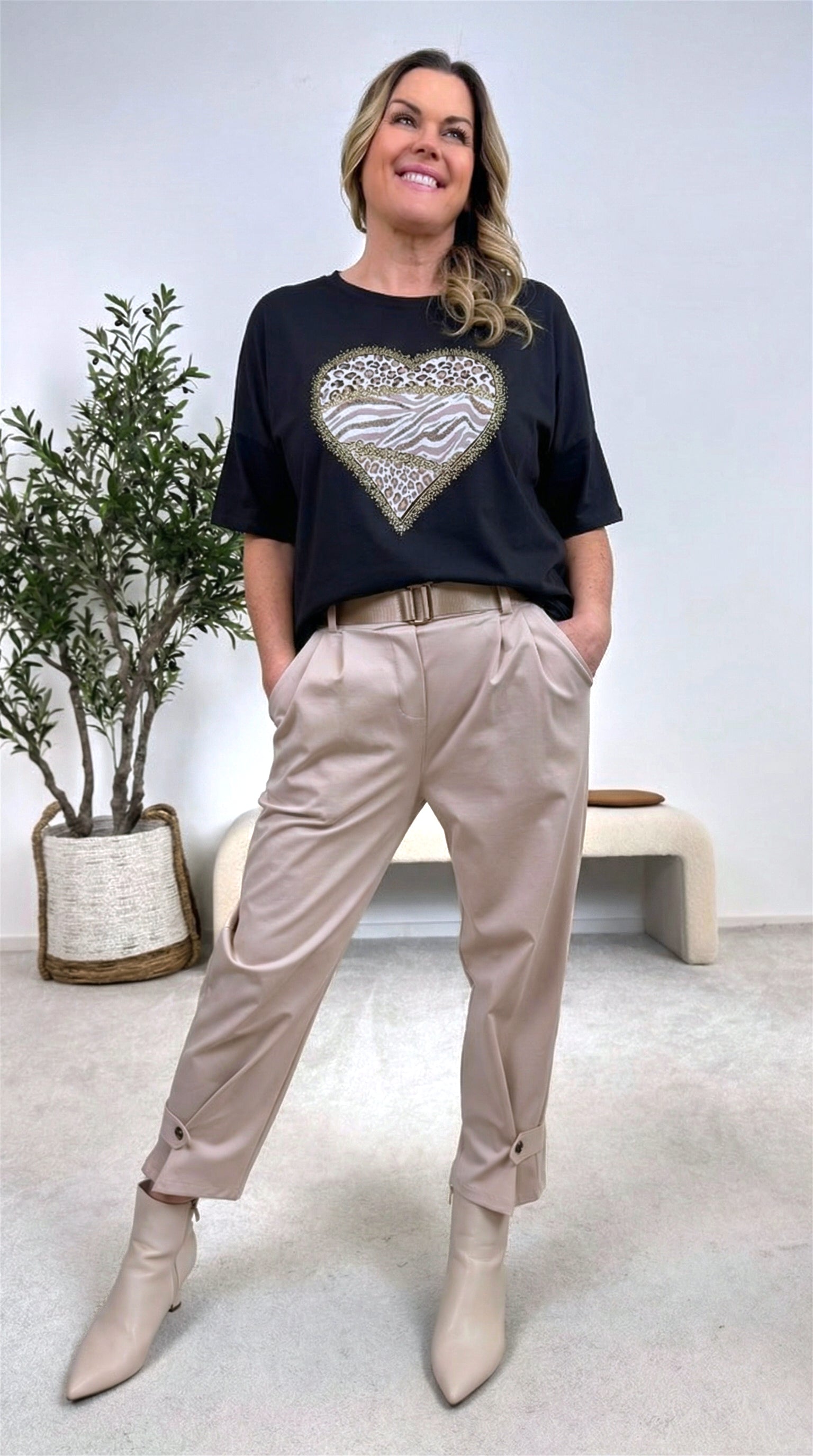 T-Shirt Untamed Heartbeat *Schwarz*