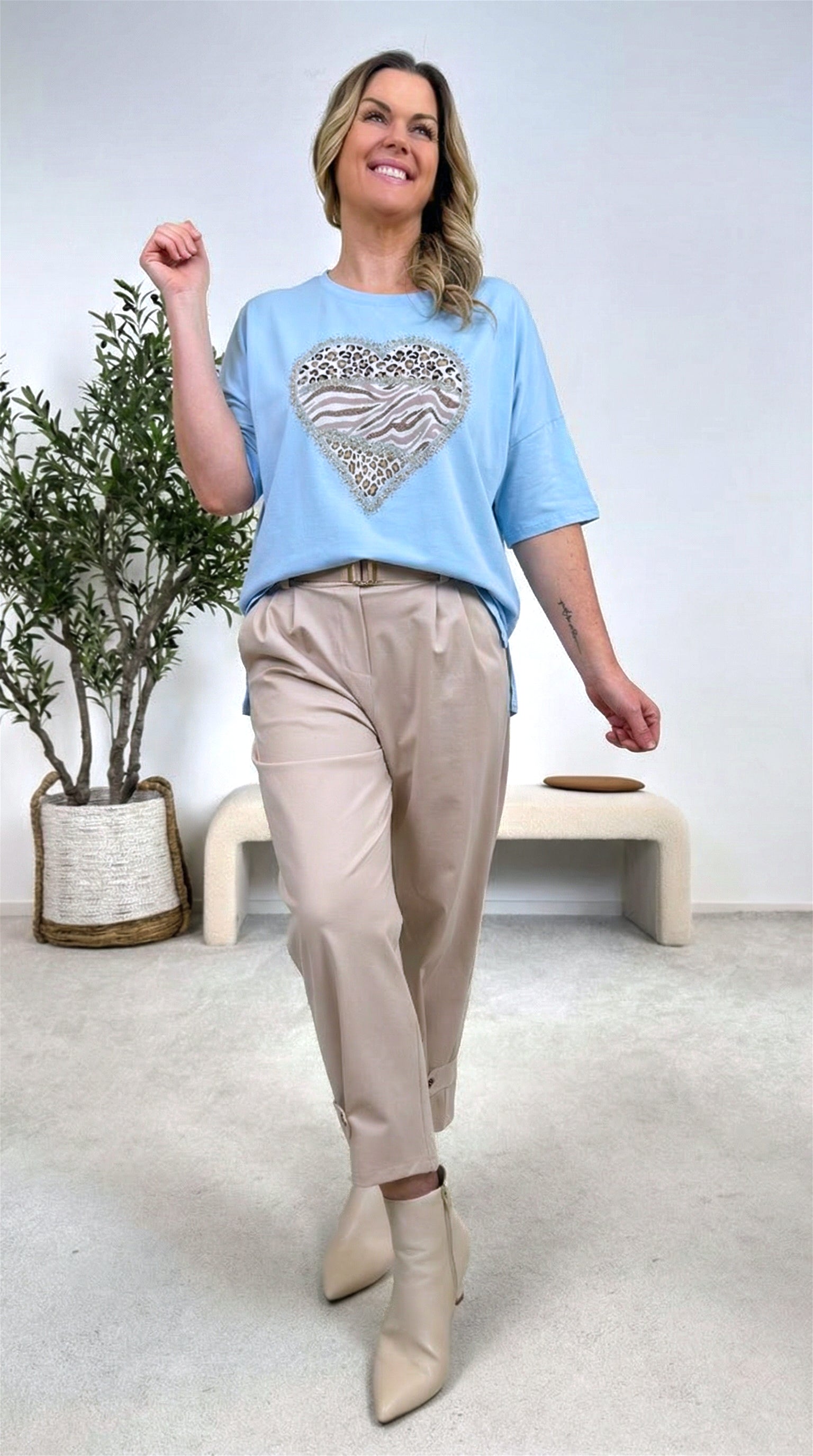 T-Shirt Untamed Heartbeat *Hellblau*