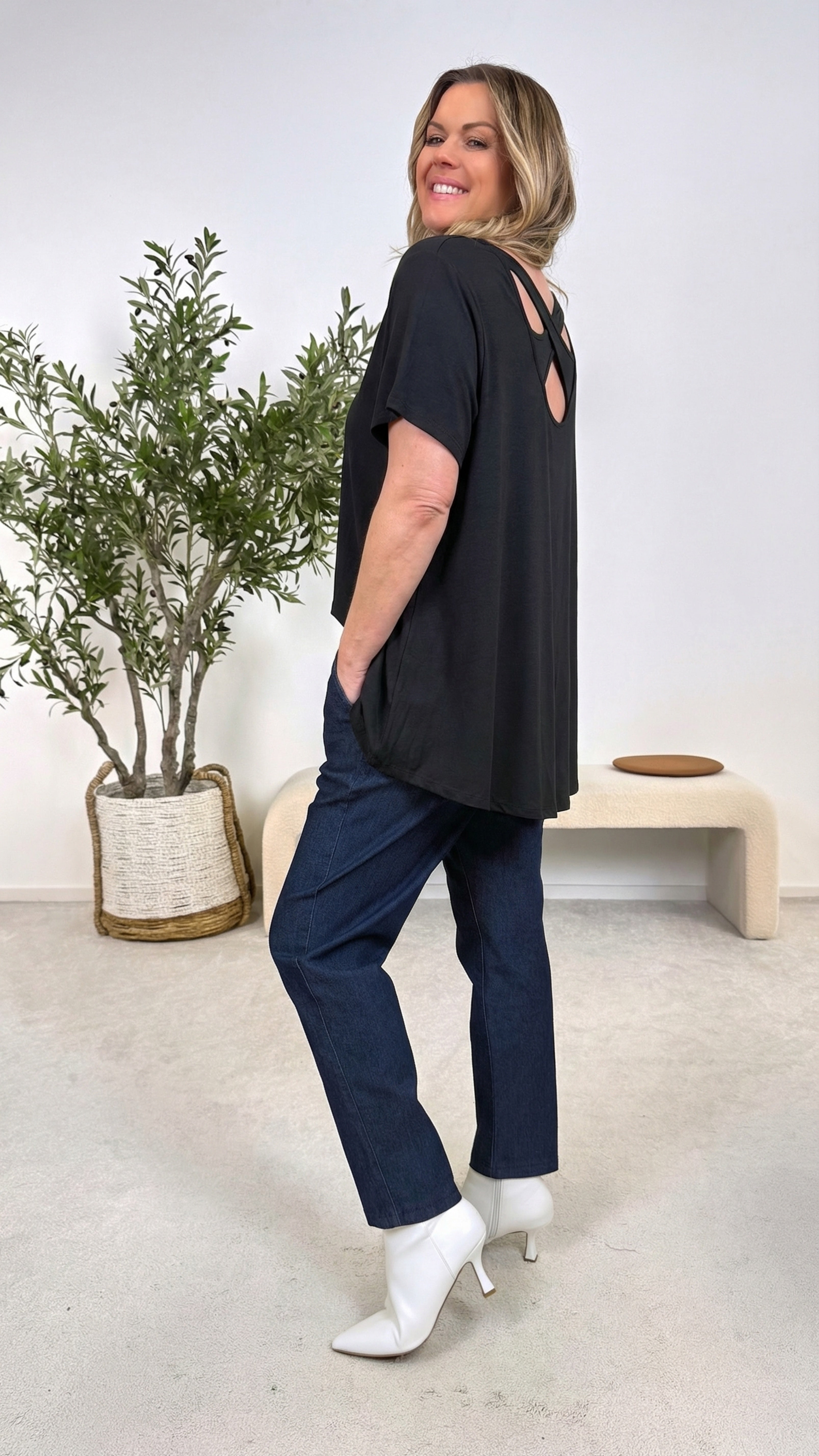 T-Shirt Crossed Love *Schwarz*