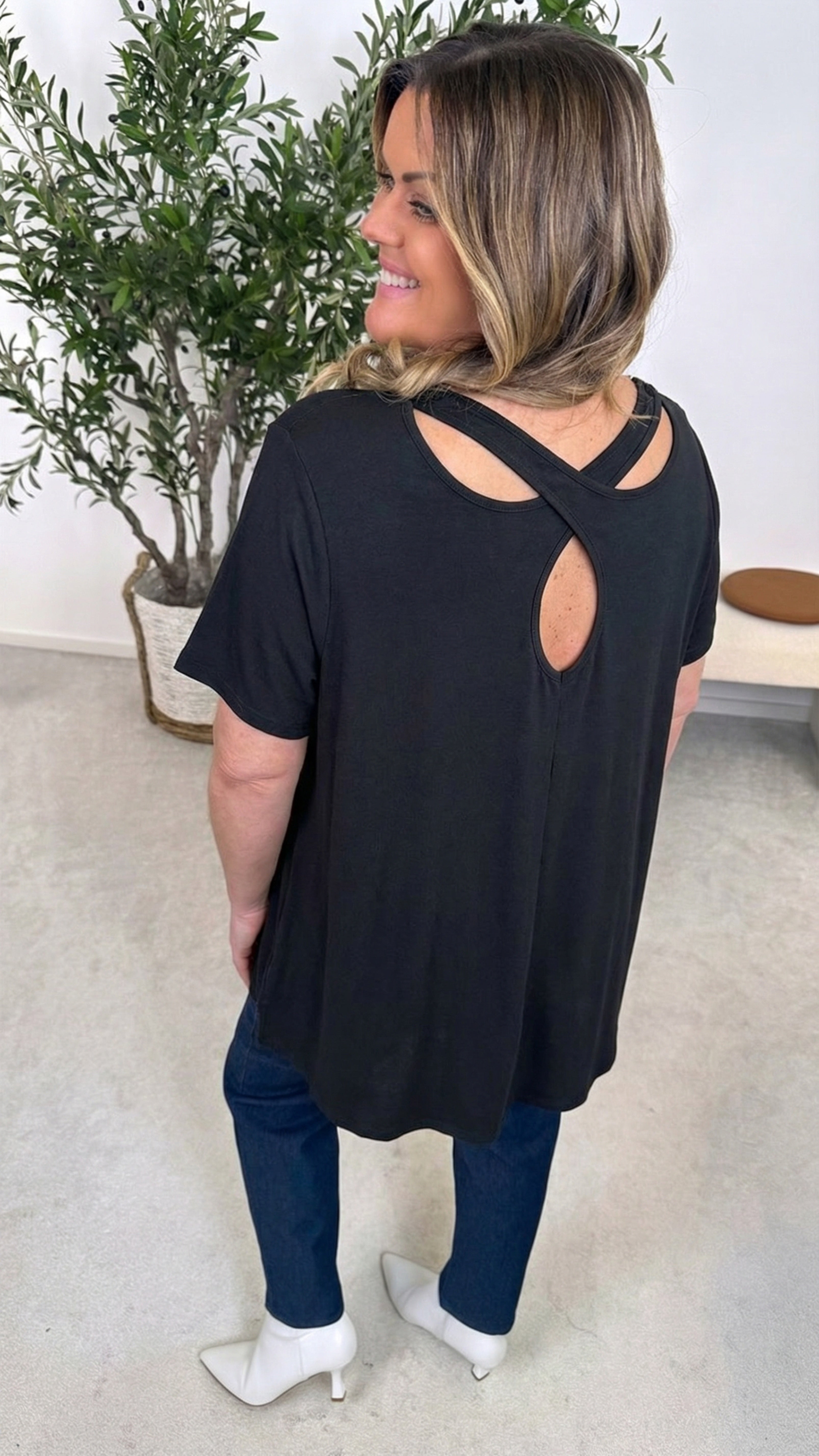 T-Shirt Crossed Love *Schwarz*